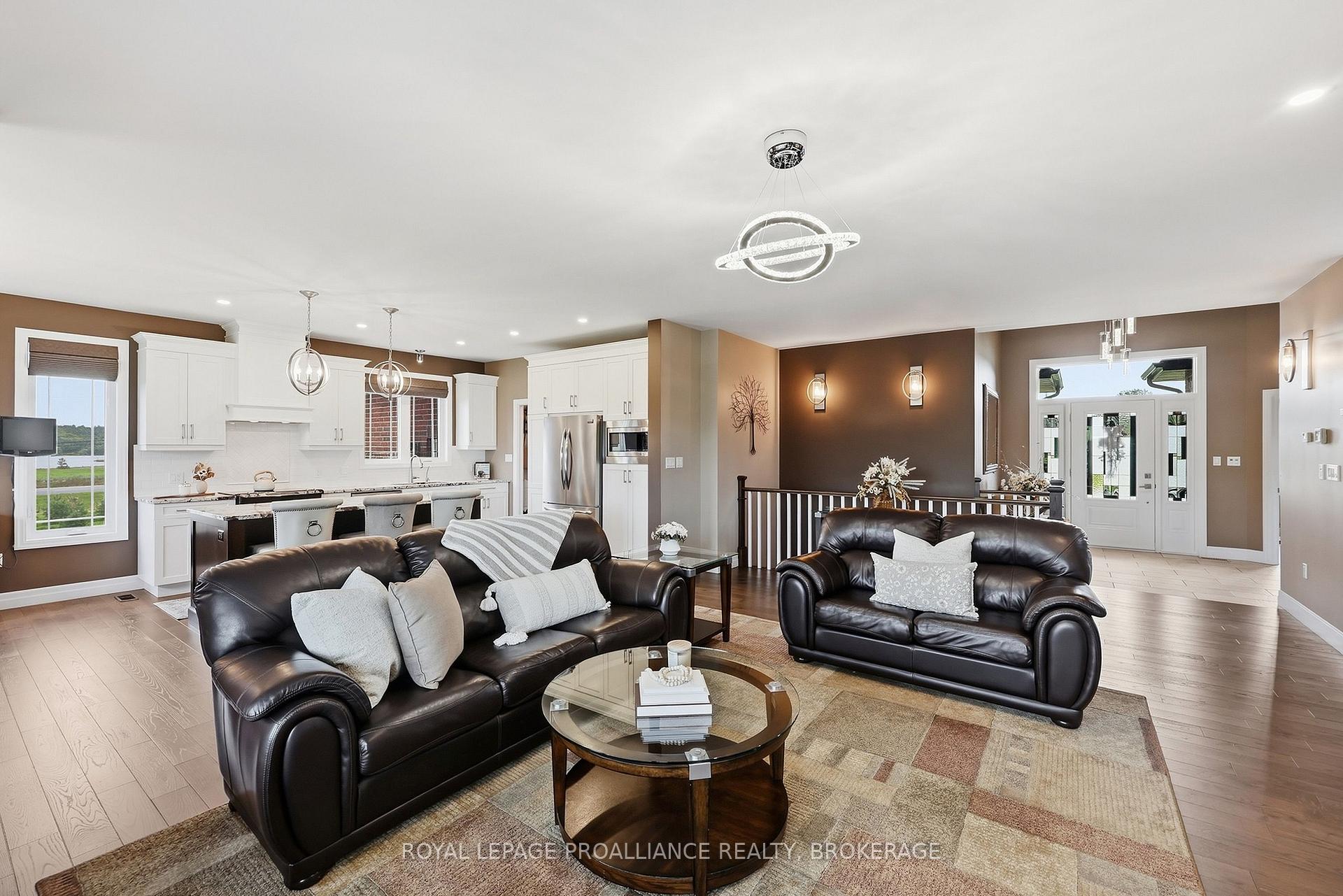 Photo 11 of 4 Sandstone Court, Frontenac, Frontenac South — HOMEH