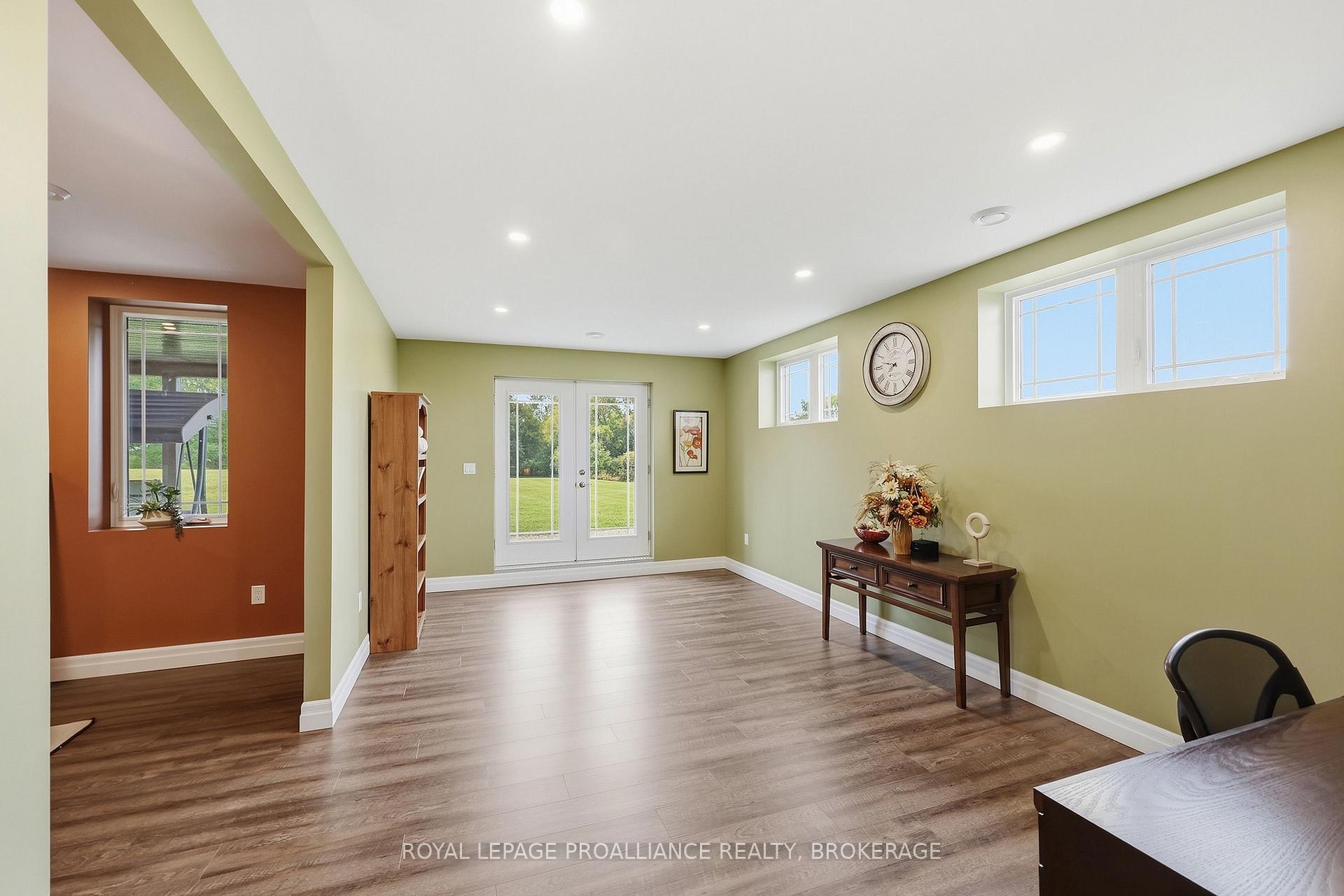 Photo 35 of 4 Sandstone Court, Frontenac, Frontenac South — HOMEH