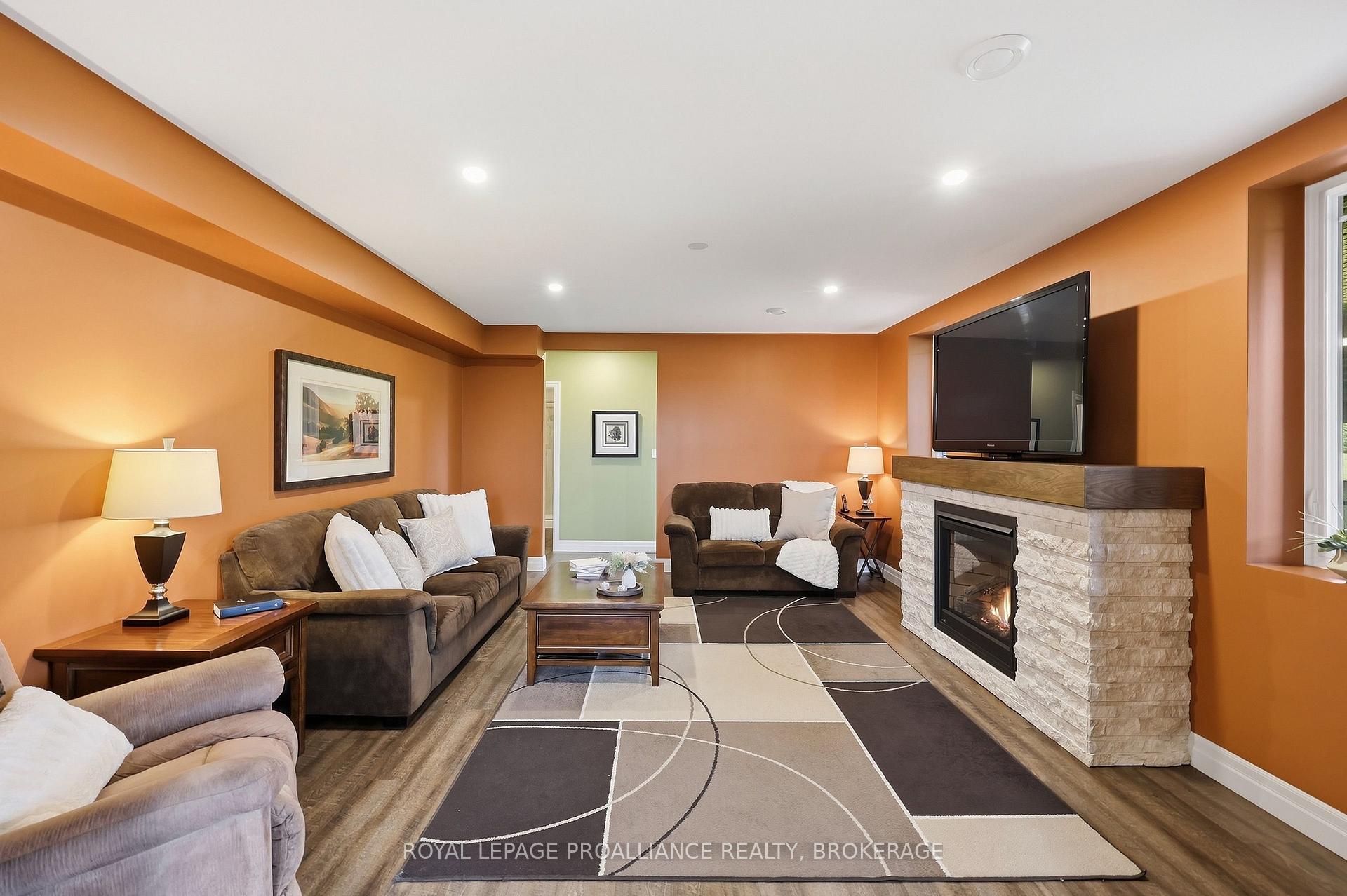 Photo 37 of 4 Sandstone Court, Frontenac, Frontenac South — HOMEH