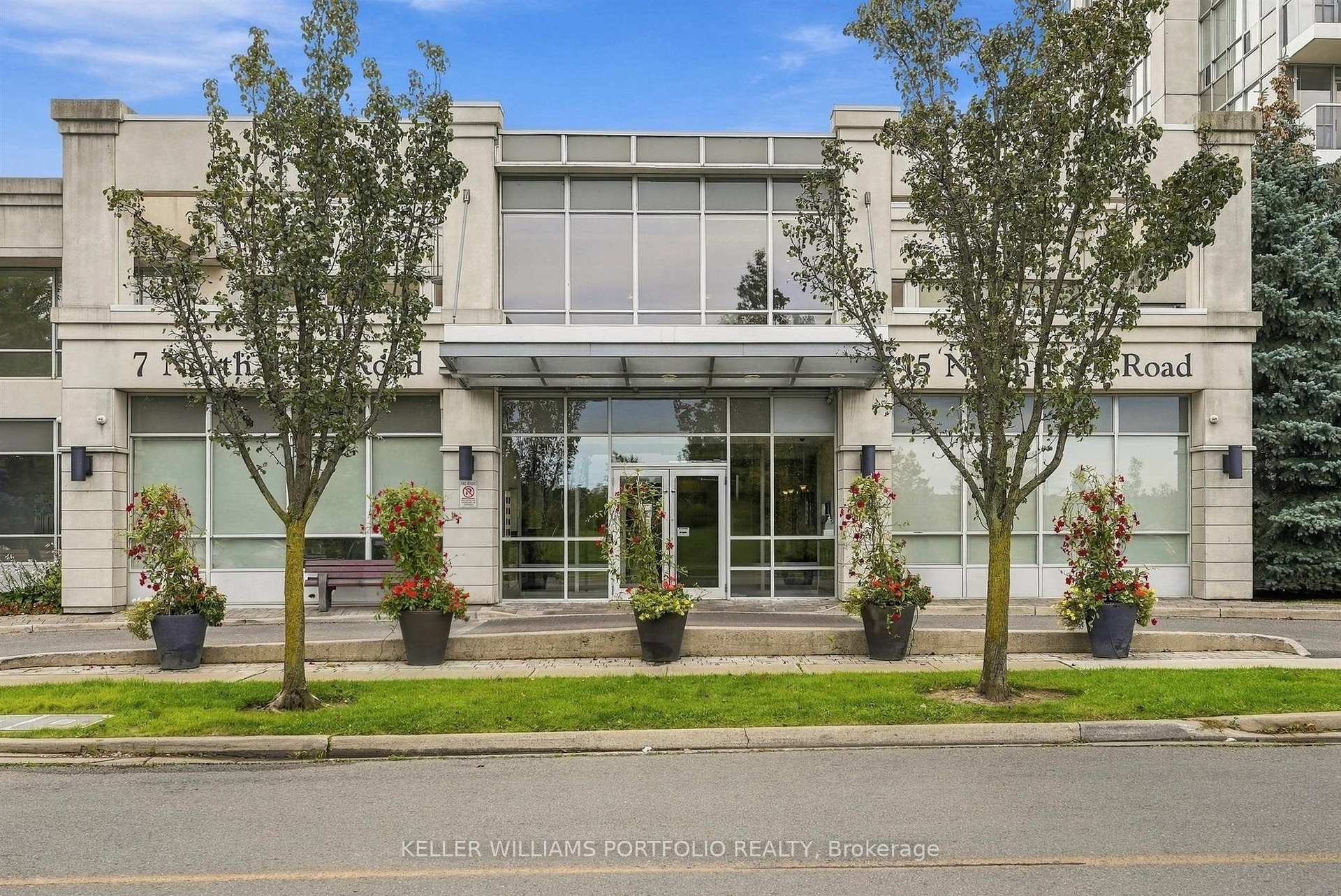Photo 4 of Unit 1417, 15 North Park Road, Vaughan, Beverley Glen — HOMEH