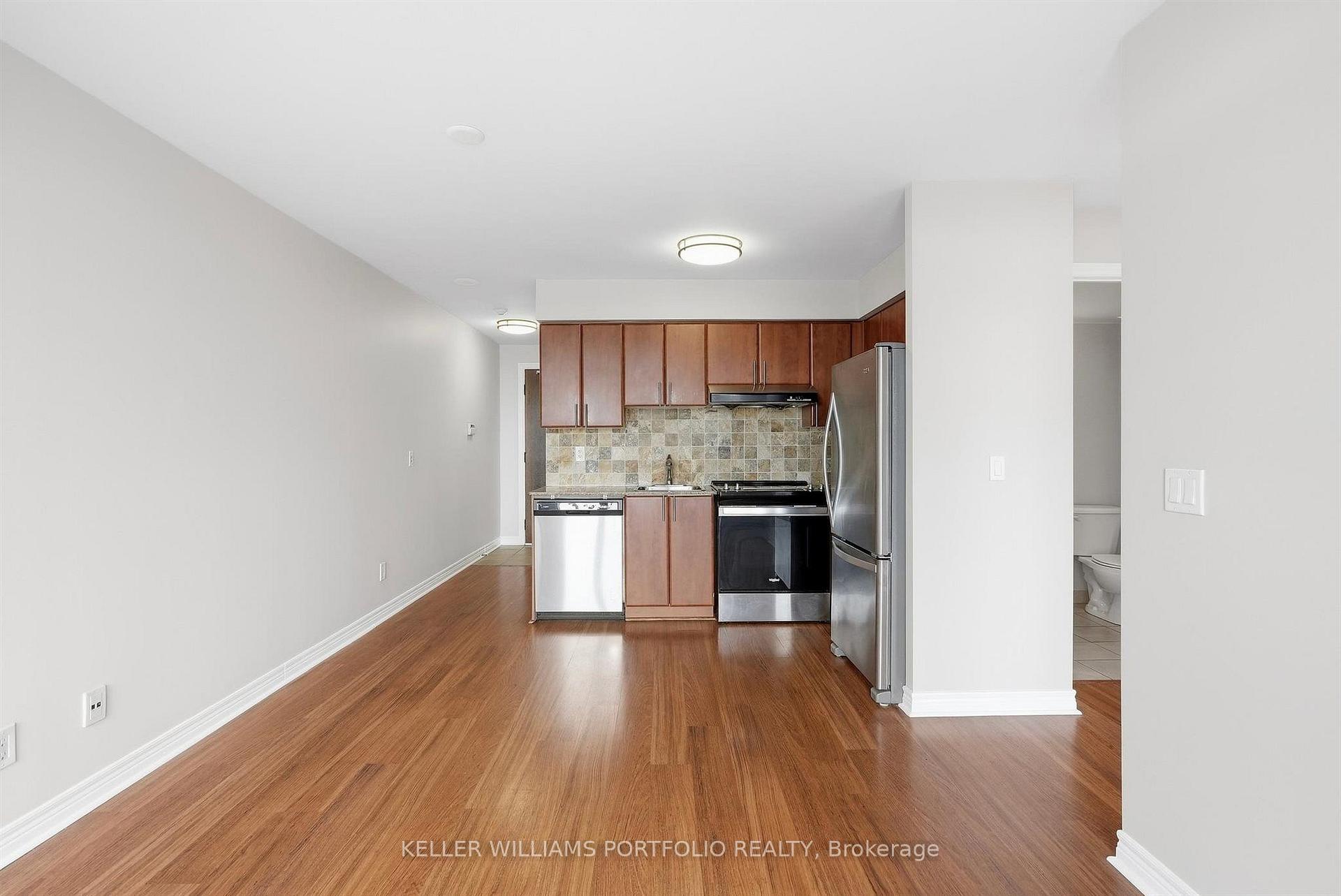 Photo 14 of Unit 1417, 15 North Park Road, Vaughan, Beverley Glen — HOMEH