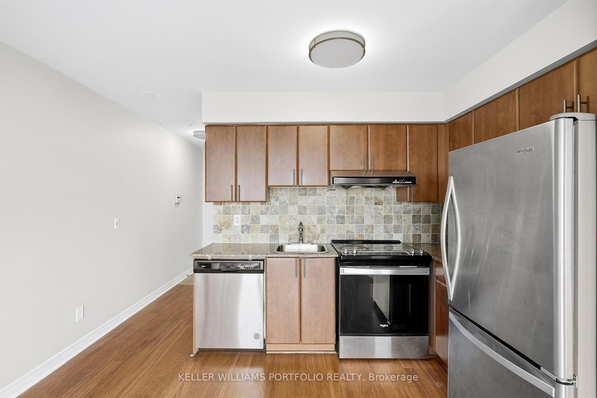 Photo 16 of Unit 1417, 15 North Park Road, Vaughan, Beverley Glen — HOMEH