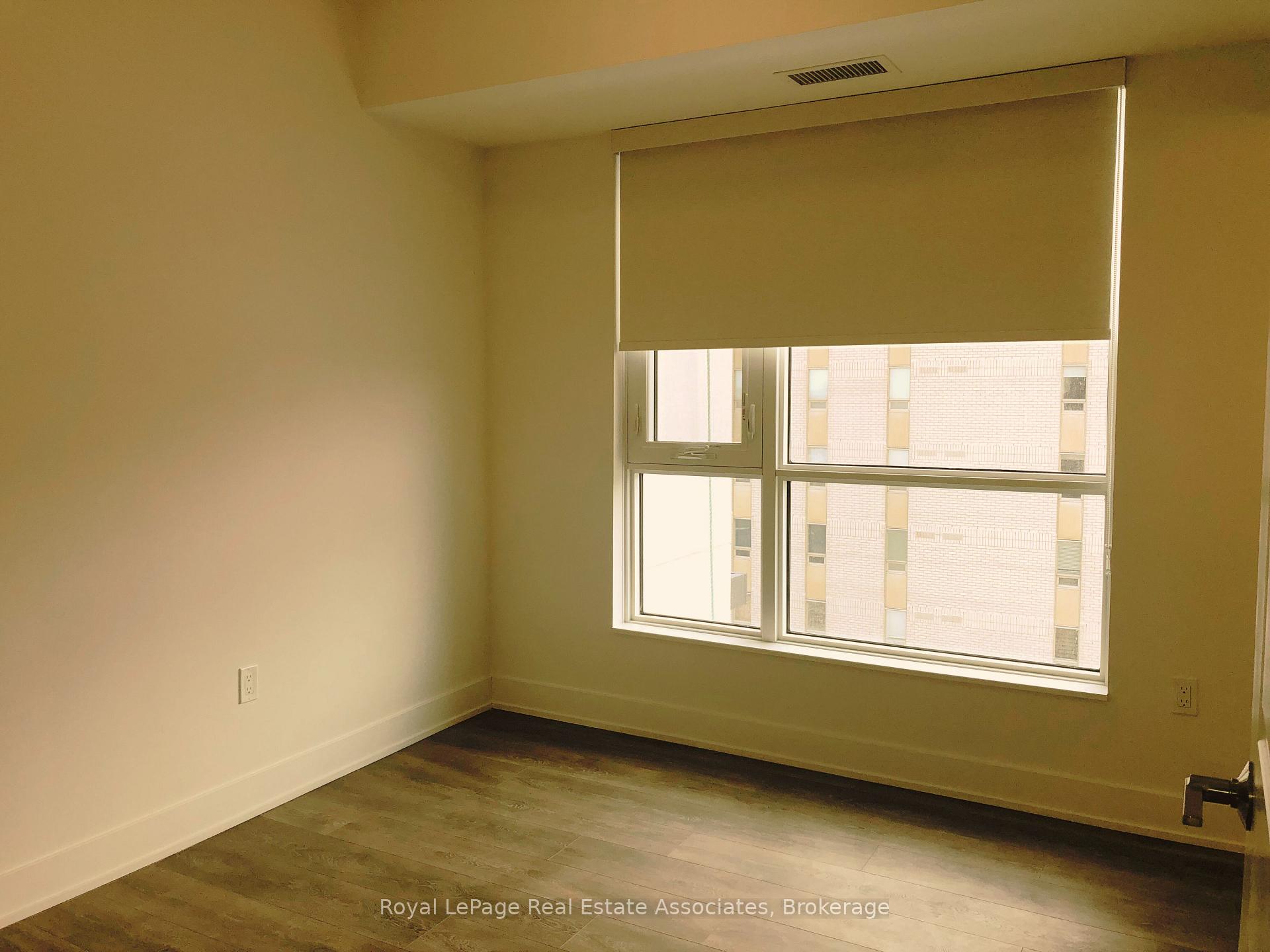 Photo 9 of Unit 1004, 202 Burnhamthorpe Road E, Mississauga, Mississauga Valleys — HOMEH