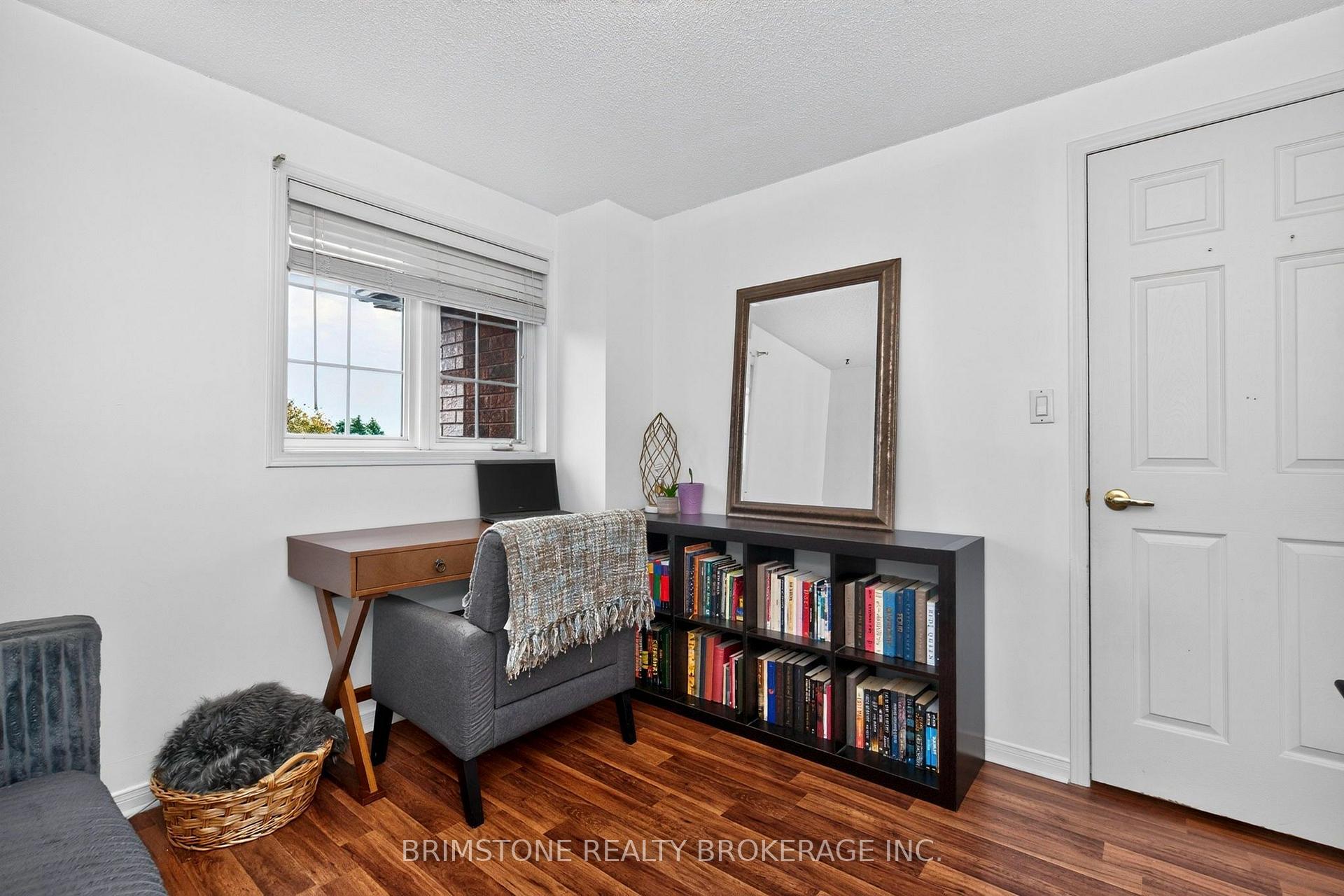 Photo 24 of 32 Wessenger Drive, Barrie, Holly — HOMEH
