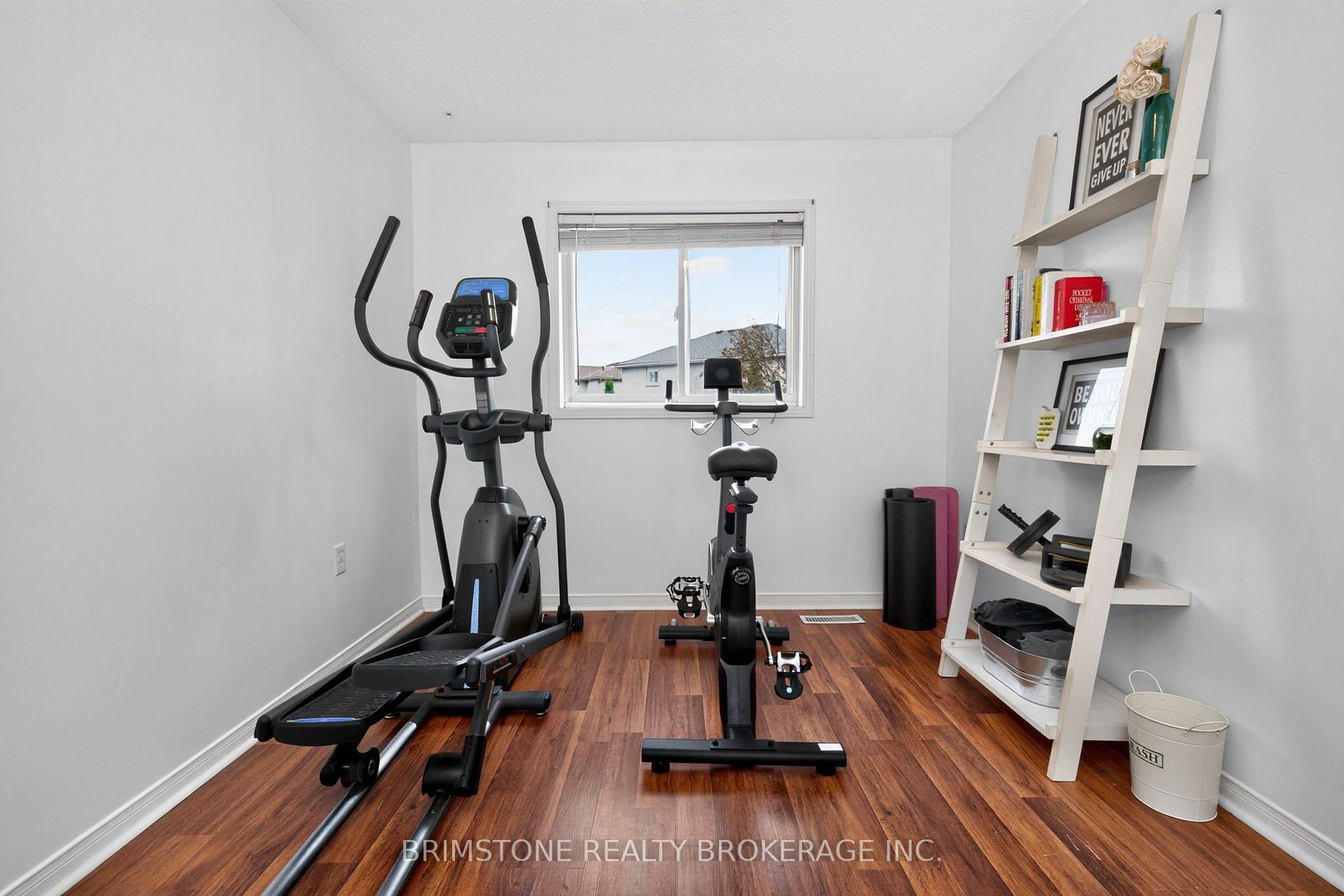 Photo 25 of 32 Wessenger Drive, Barrie, Holly — HOMEH