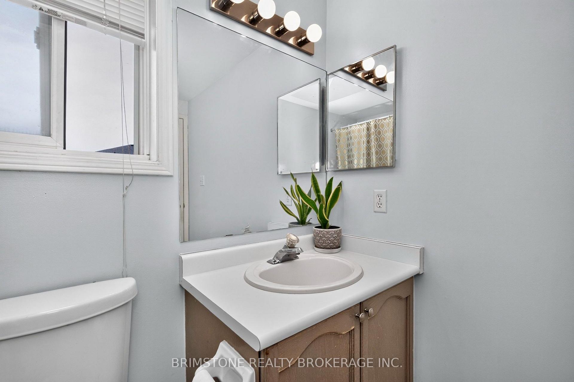 Photo 27 of 32 Wessenger Drive, Barrie, Holly — HOMEH