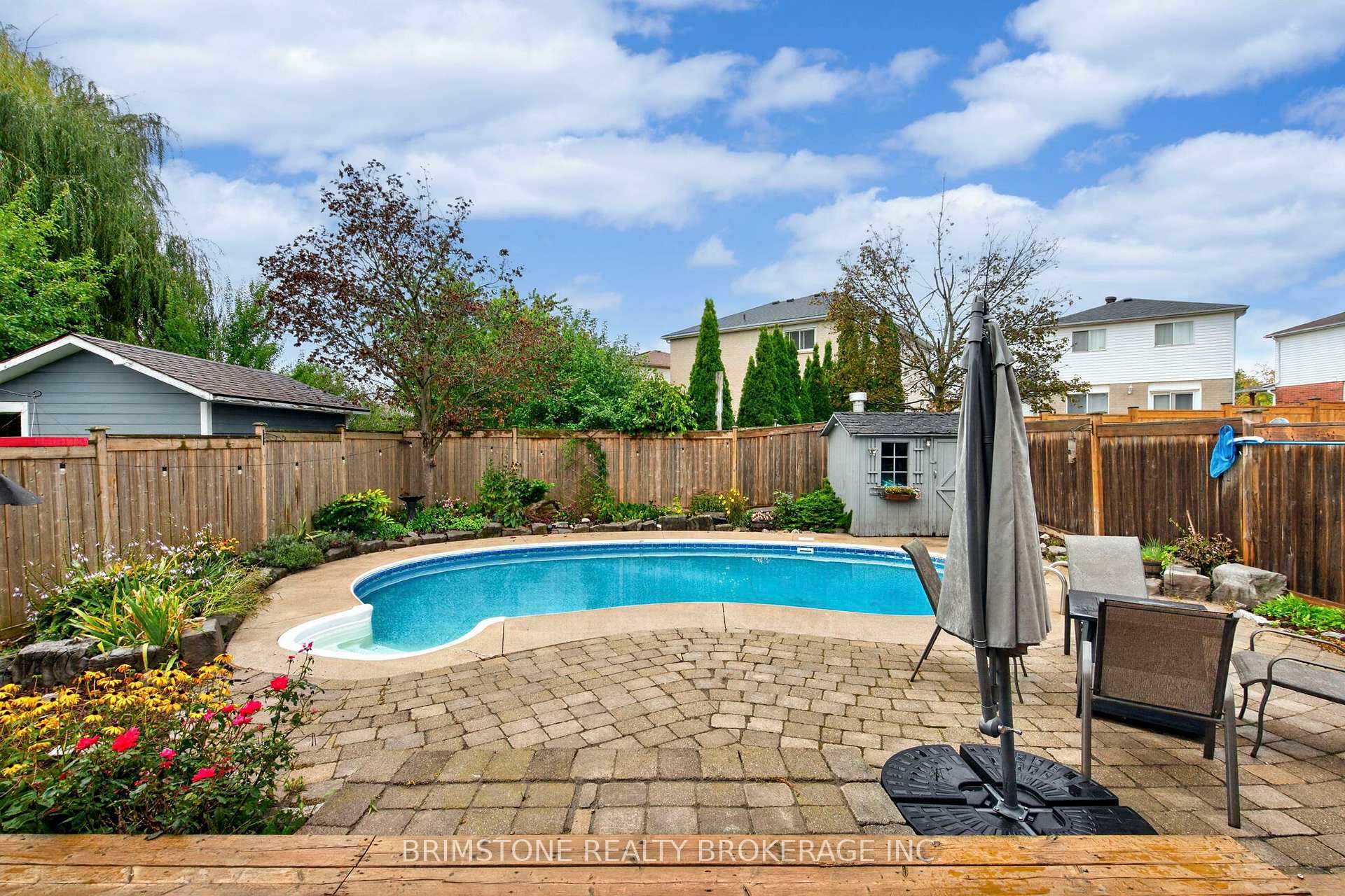 Photo 35 of 32 Wessenger Drive, Barrie, Holly — HOMEH