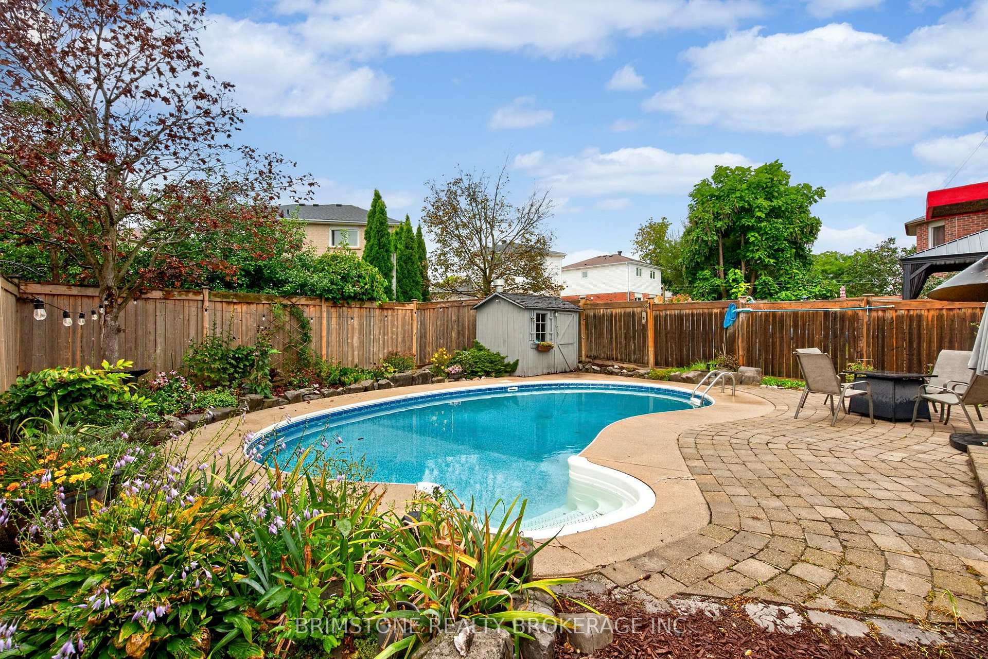 Photo 38 of 32 Wessenger Drive, Barrie, Holly — HOMEH