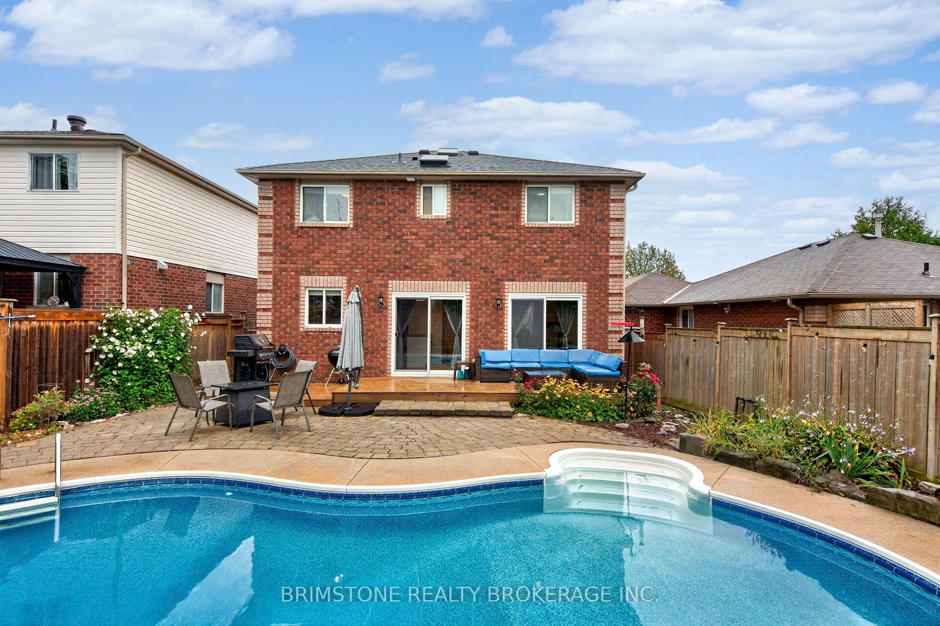 Photo 40 of 32 Wessenger Drive, Barrie, Holly — HOMEH