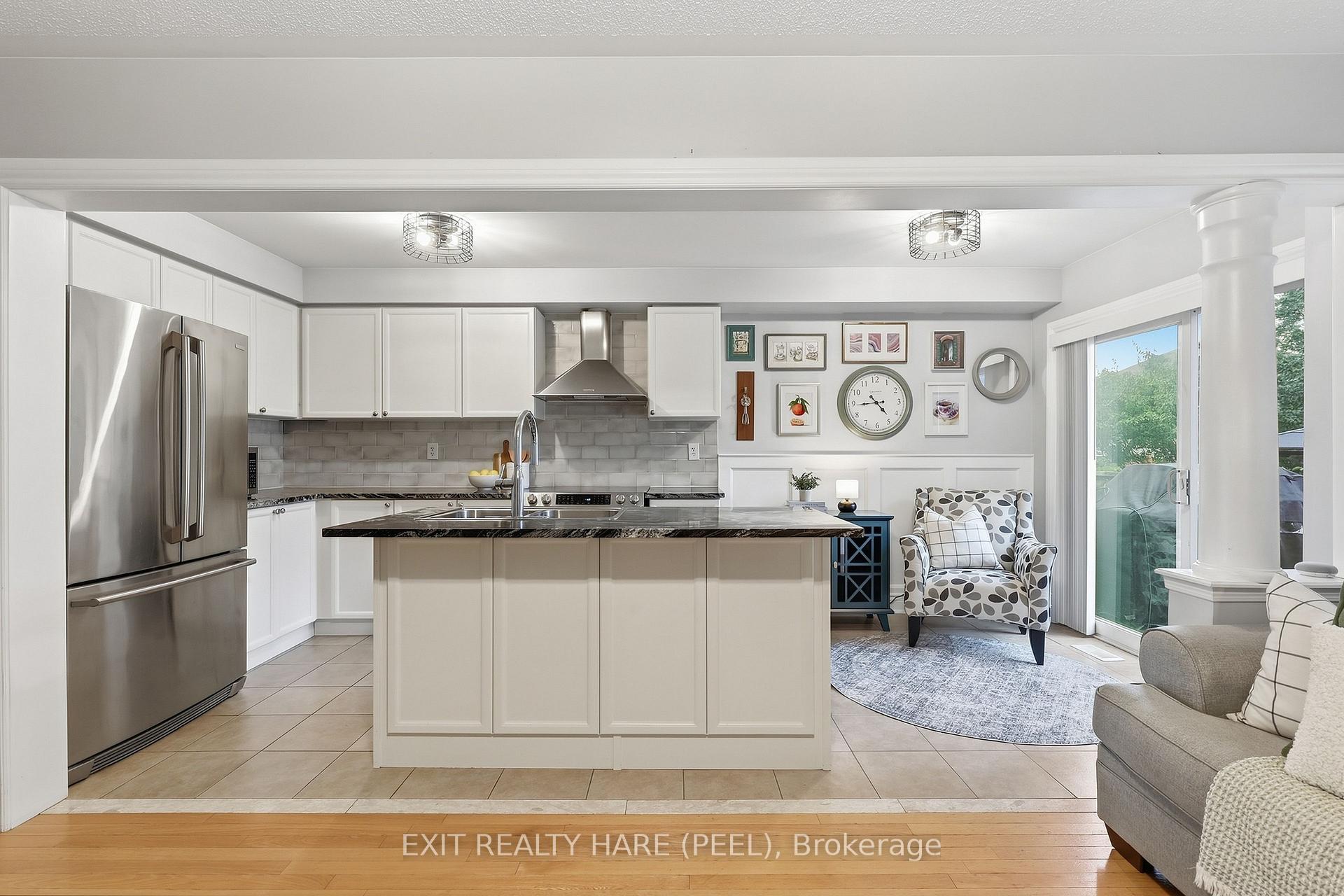 Photo 5 of 24 Snowberry Crescent, Halton Hills, Georgetown — HOMEH