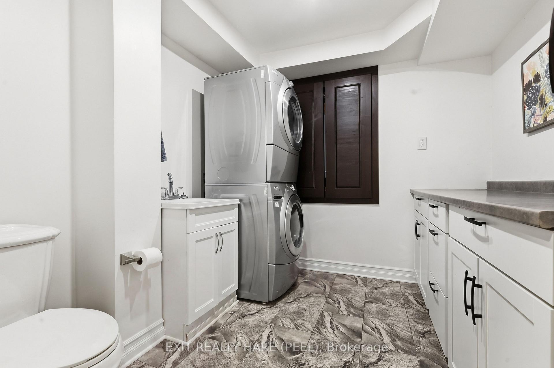 Photo 15 of 24 Snowberry Crescent, Halton Hills, Georgetown — HOMEH