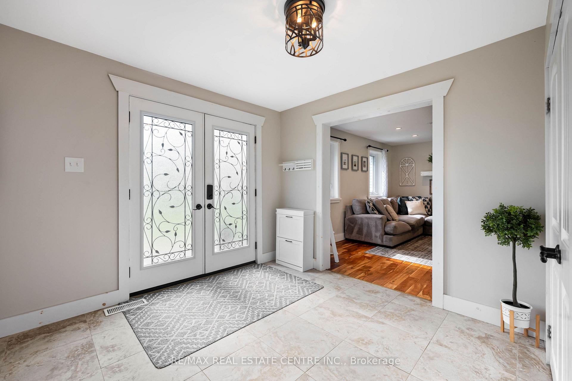 Photo 5 of 2570 Creemore Avenue, Clearview, Rural Clearview — HOMEH