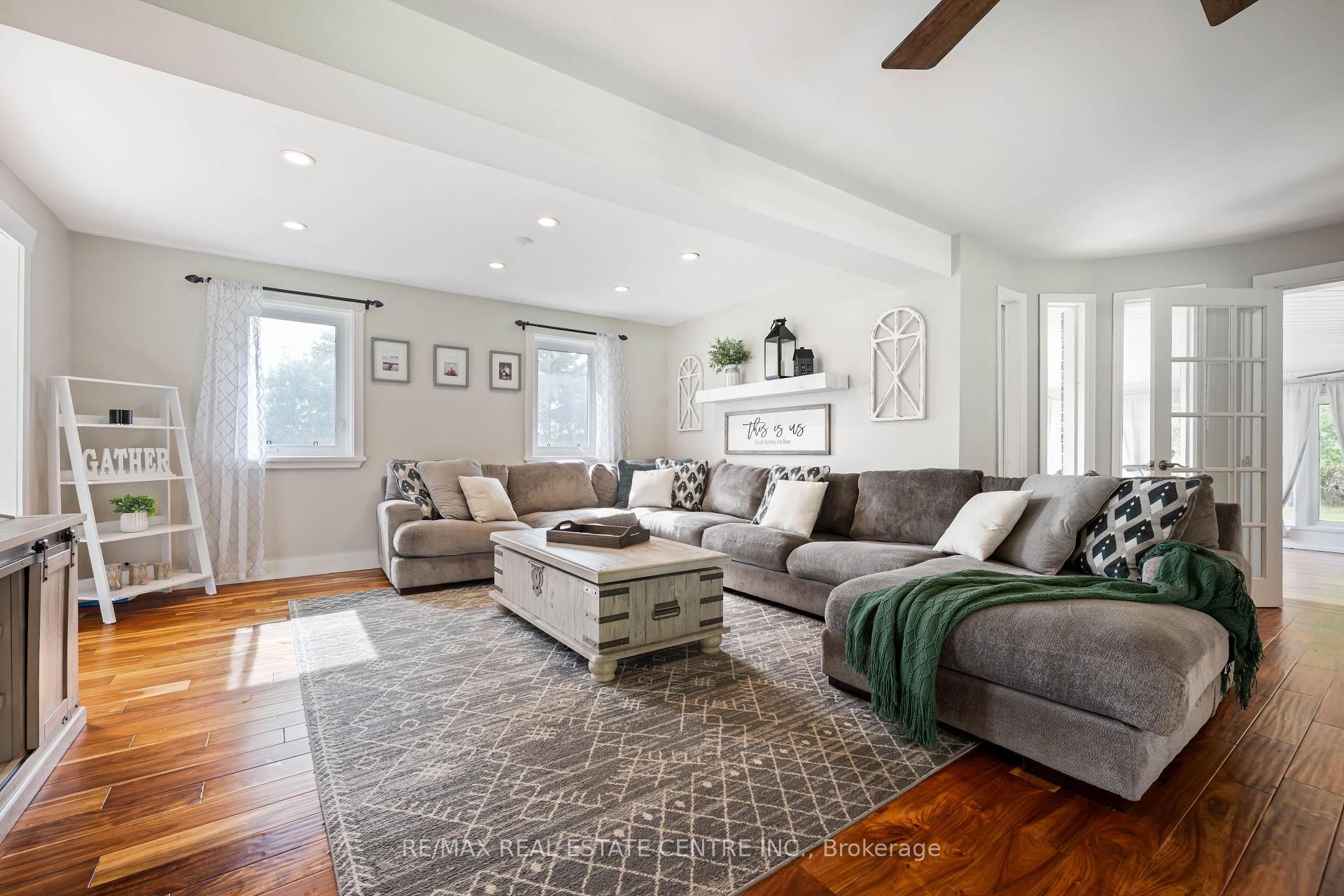 Photo 8 of 2570 Creemore Avenue, Clearview, Rural Clearview — HOMEH