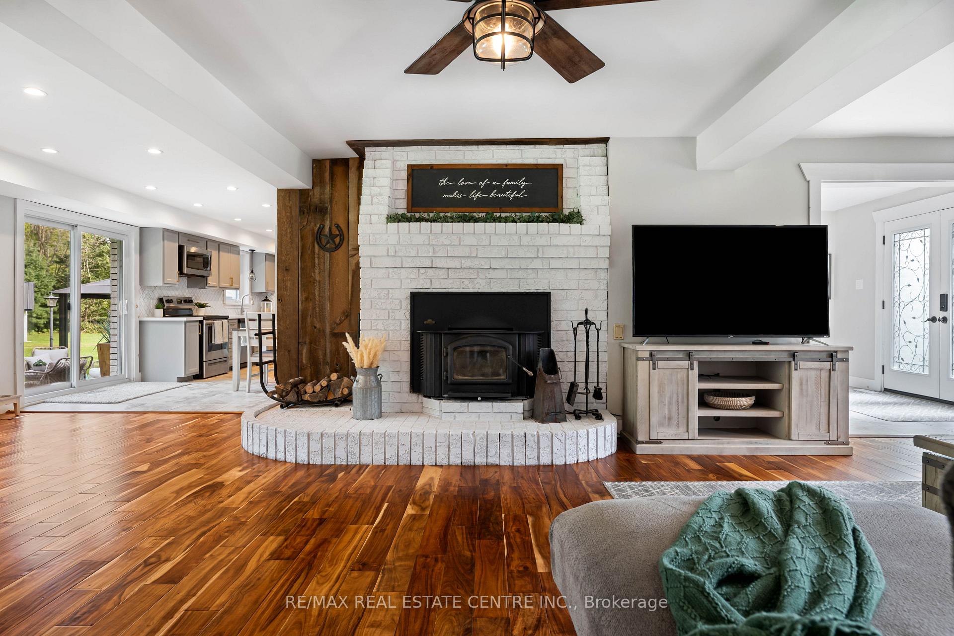 Photo 9 of 2570 Creemore Avenue, Clearview, Rural Clearview — HOMEH