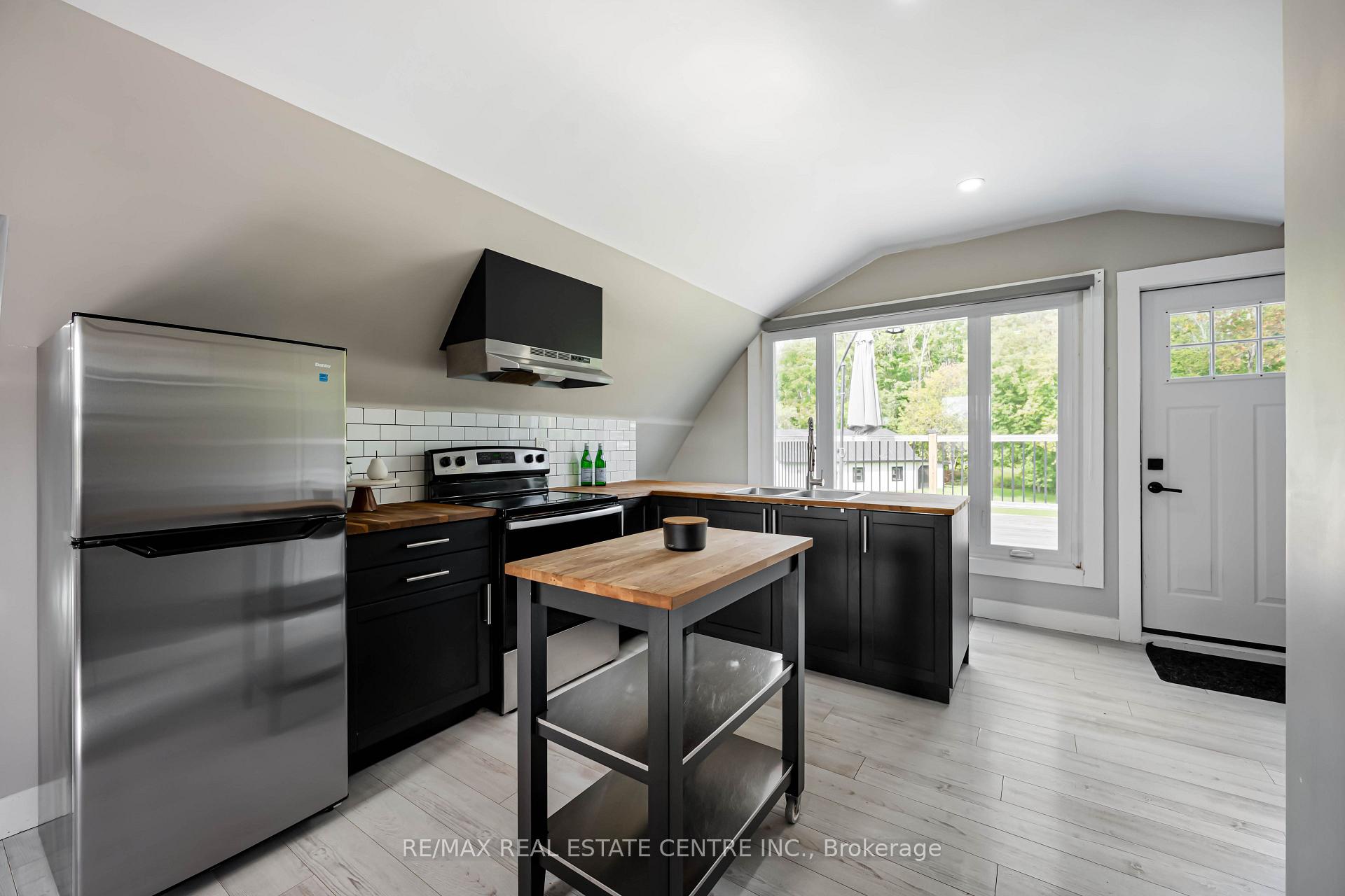 Photo 39 of 2570 Creemore Avenue, Clearview, Rural Clearview — HOMEH