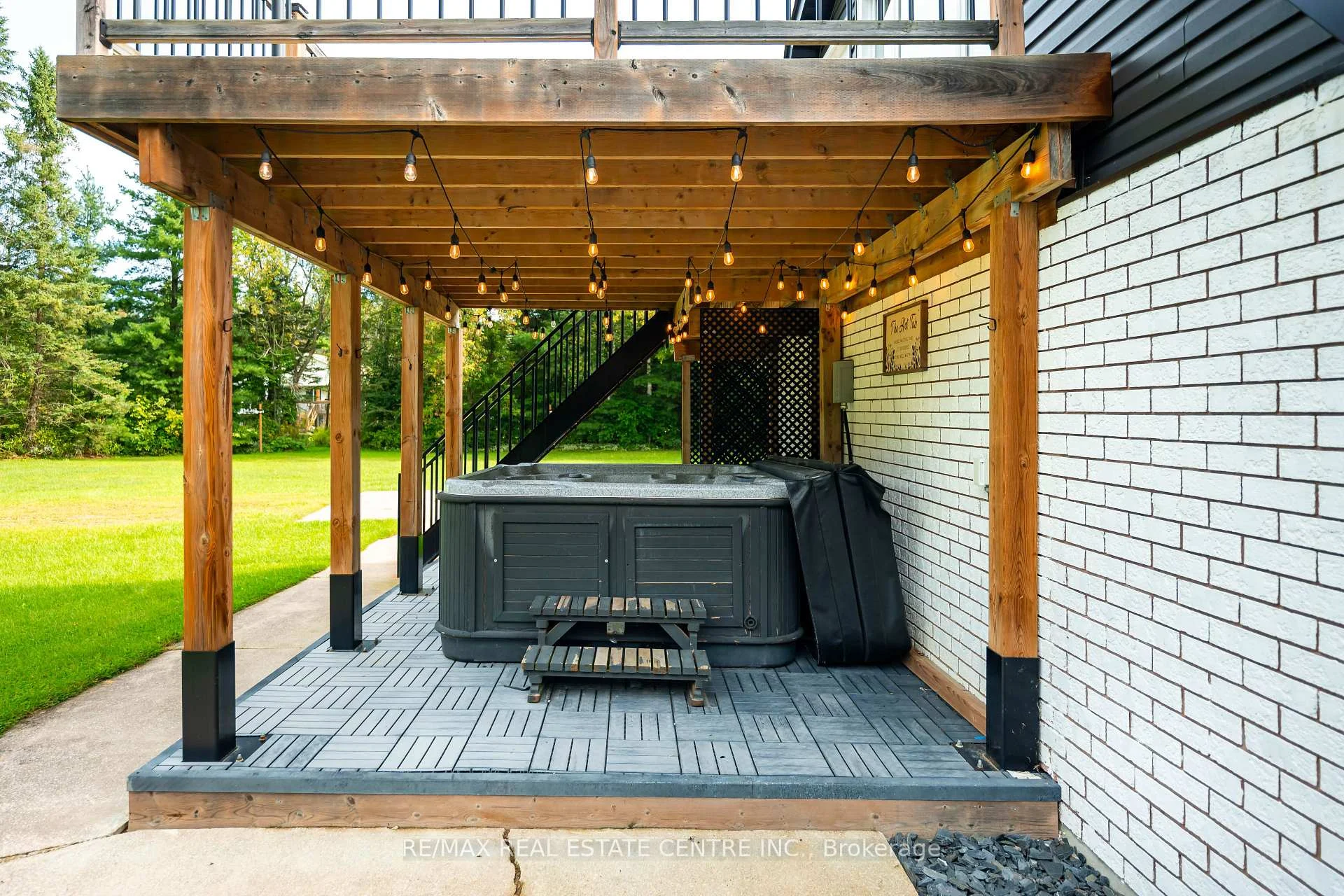 Photo 7 of 2570 Creemore Avenue, Clearview, Rural Clearview — HOMEH
