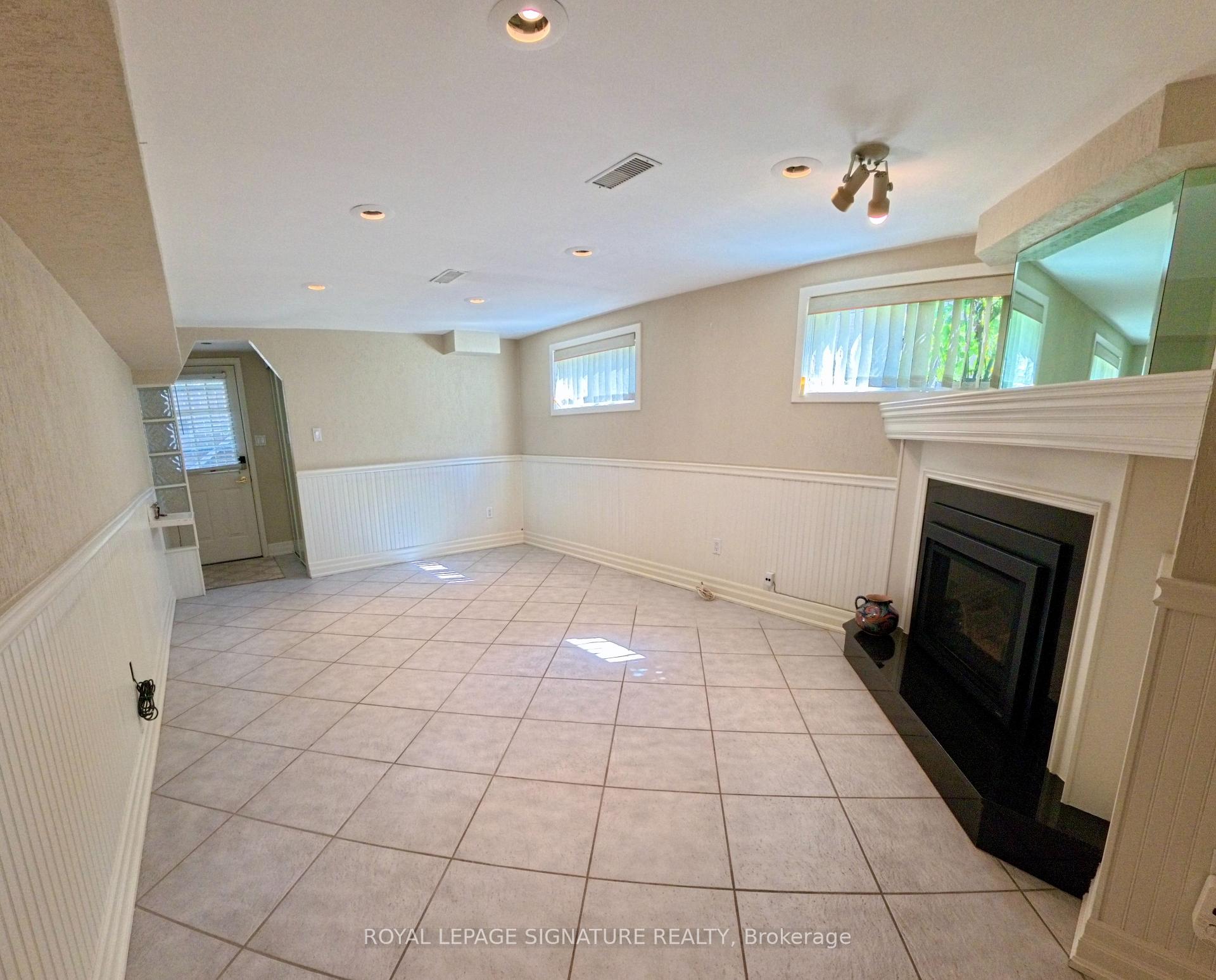 Photo 5 of 3612 Birchmeadow Crescent, Mississauga, Applewood — HOMEH