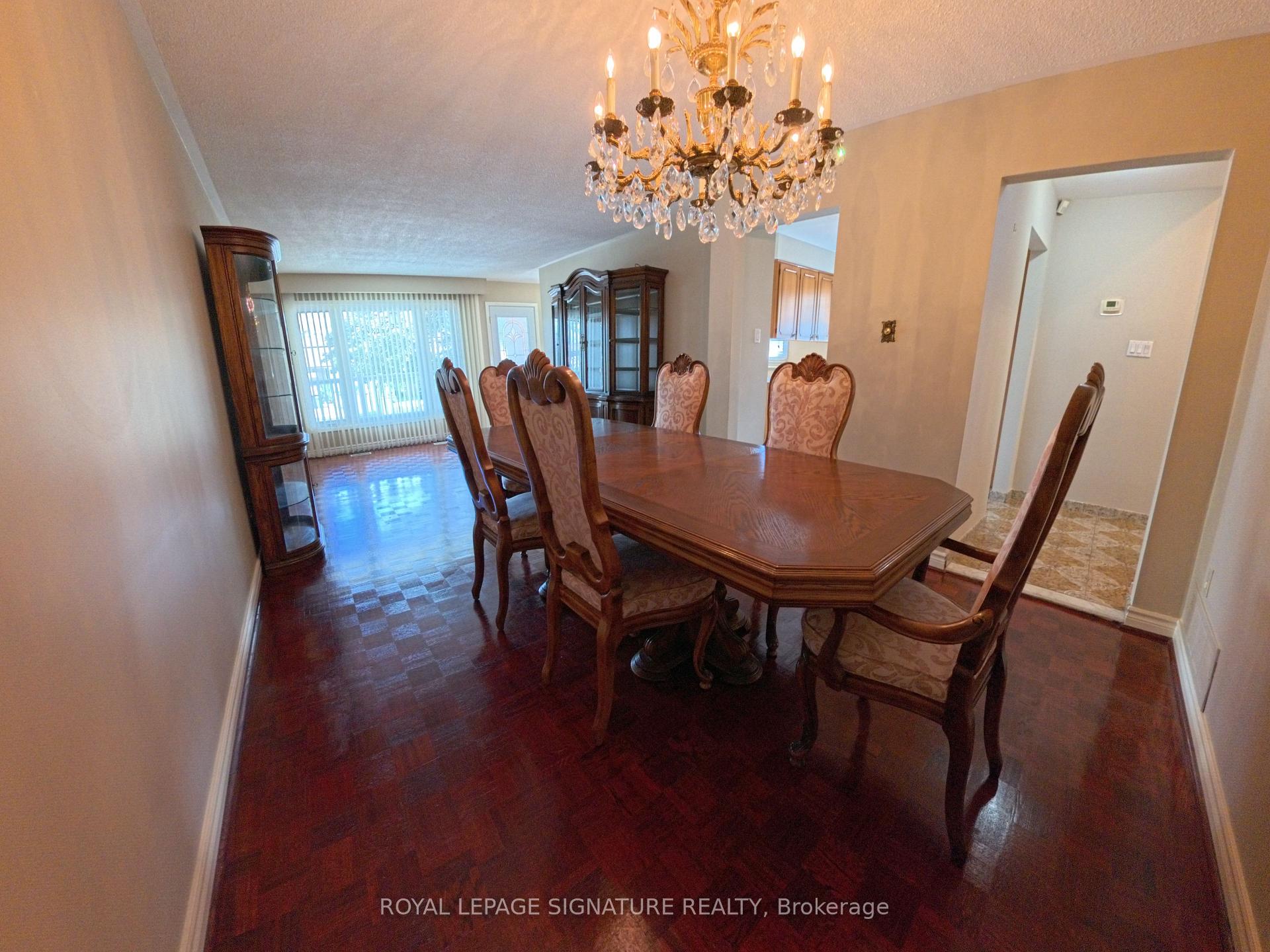 Photo 17 of 3612 Birchmeadow Crescent, Mississauga, Applewood — HOMEH