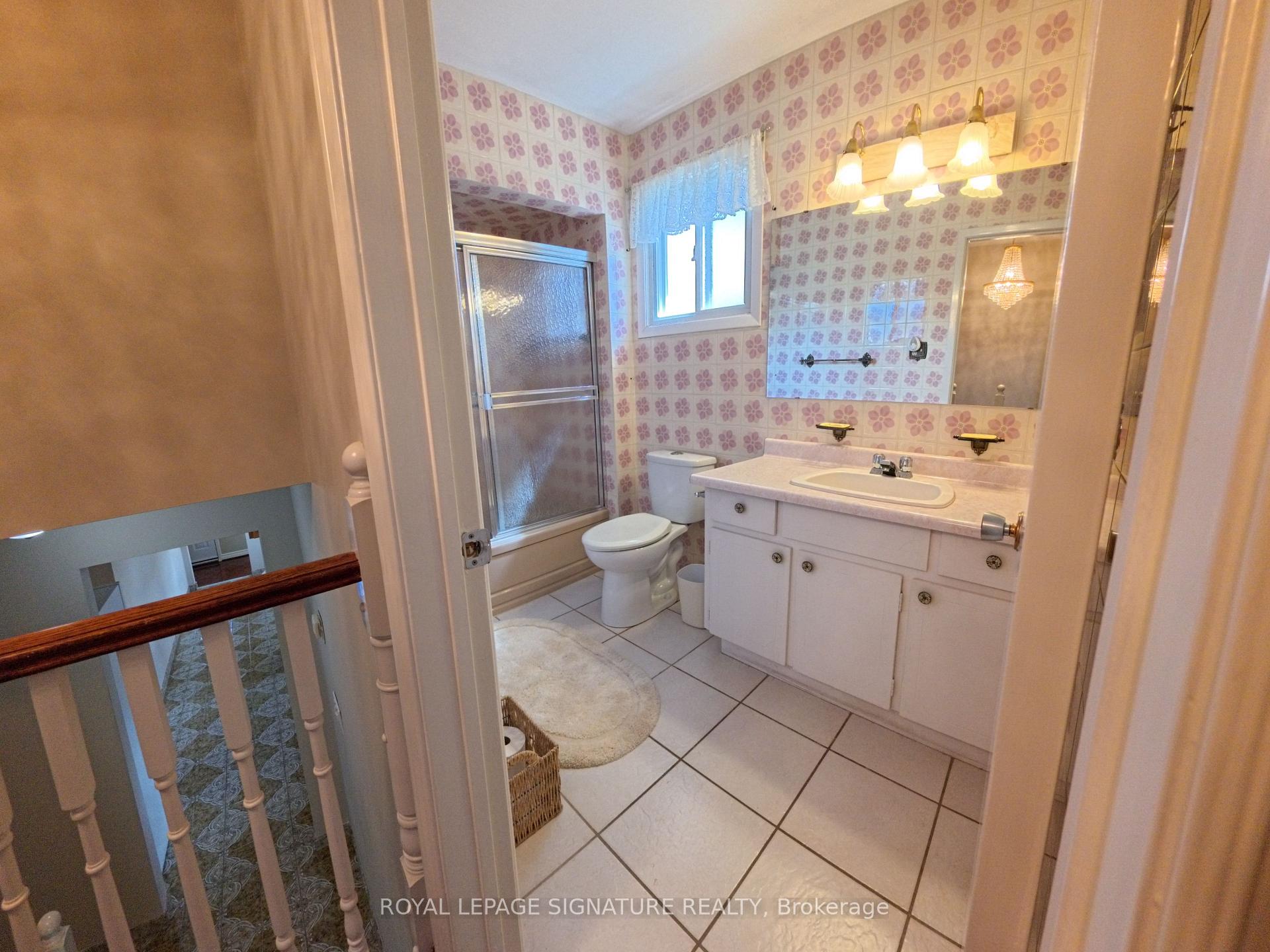 Photo 20 of 3612 Birchmeadow Crescent, Mississauga, Applewood — HOMEH
