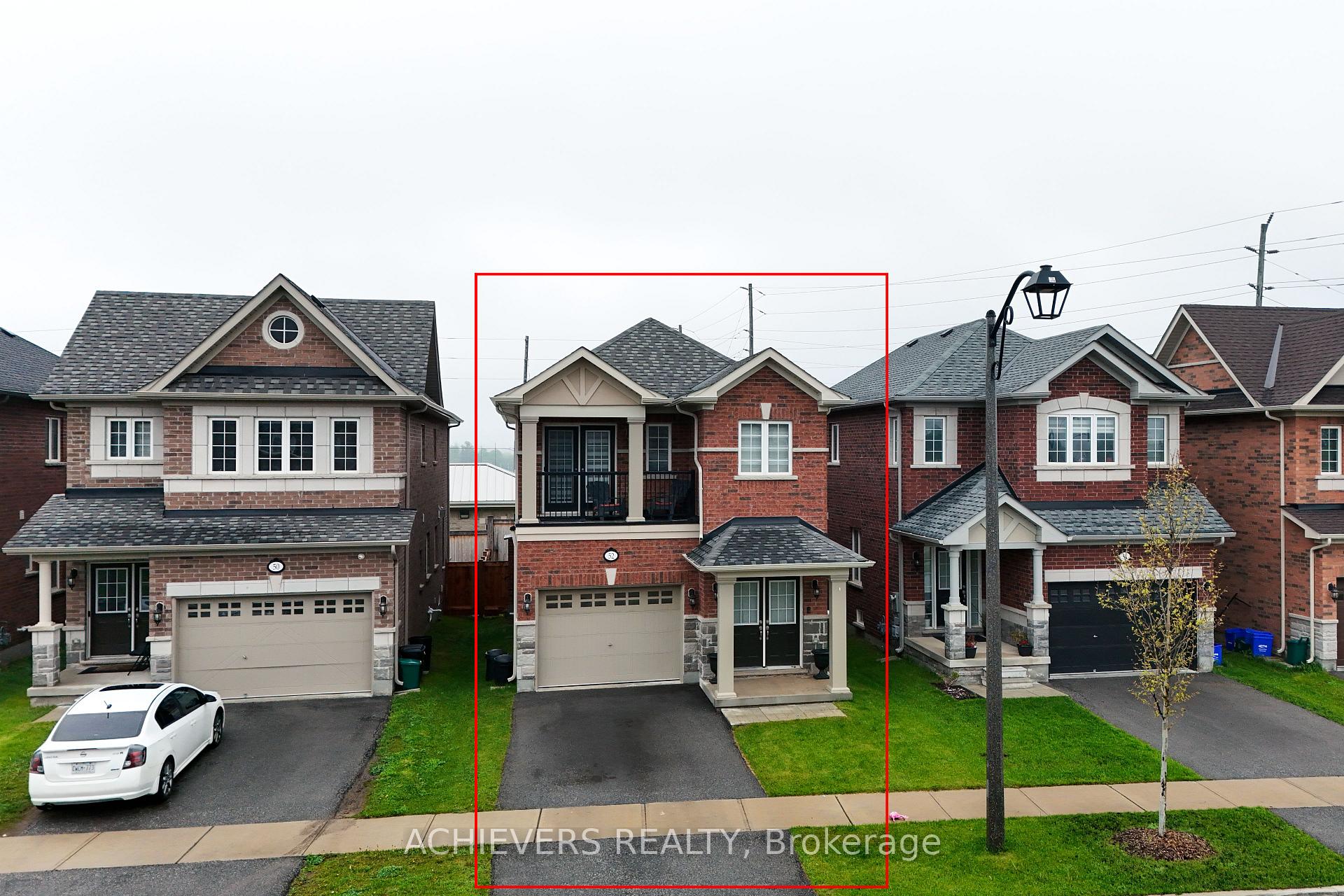 Photo 2 of 52 Branigan Crescent, Halton Hills, Georgetown — HOMEH