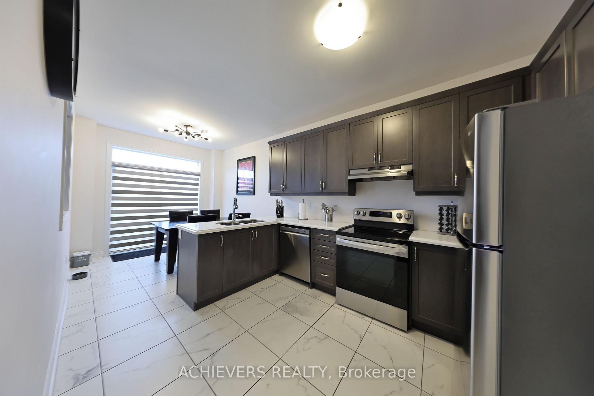 Photo 11 of 52 Branigan Crescent, Halton Hills, Georgetown — HOMEH