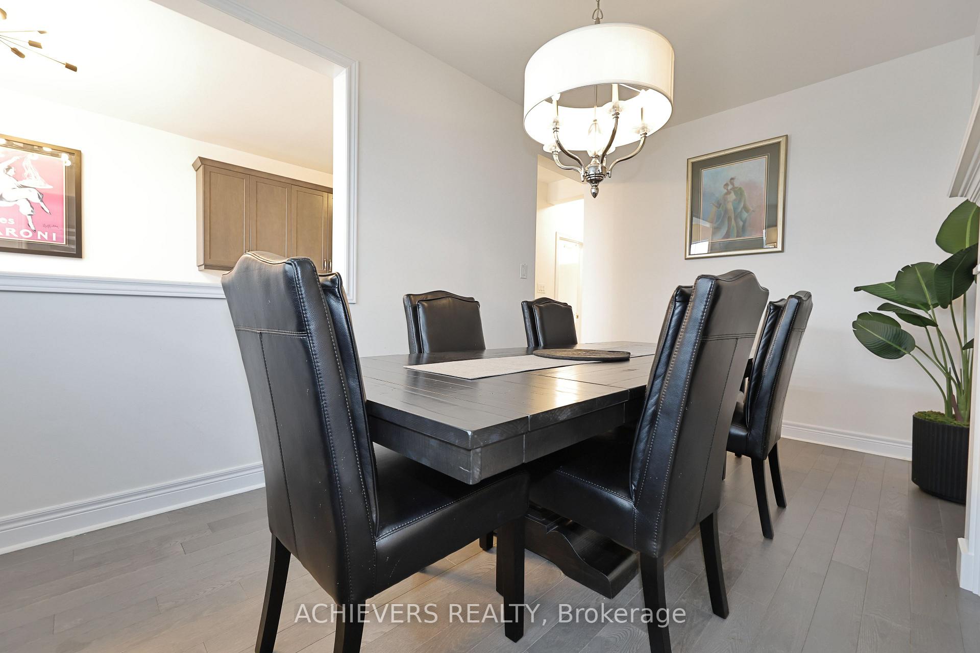Photo 14 of 52 Branigan Crescent, Halton Hills, Georgetown — HOMEH