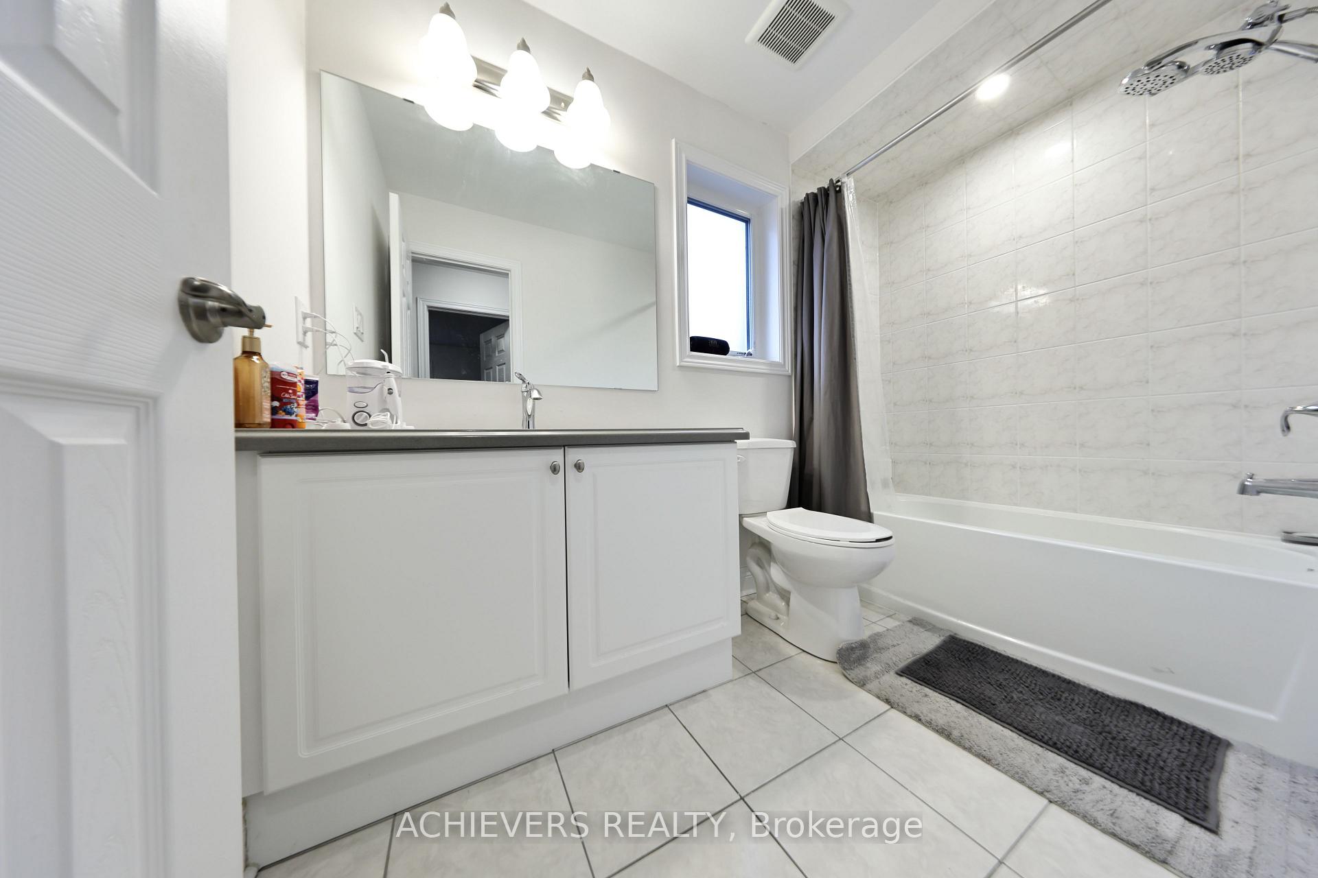 Photo 35 of 52 Branigan Crescent, Halton Hills, Georgetown — HOMEH