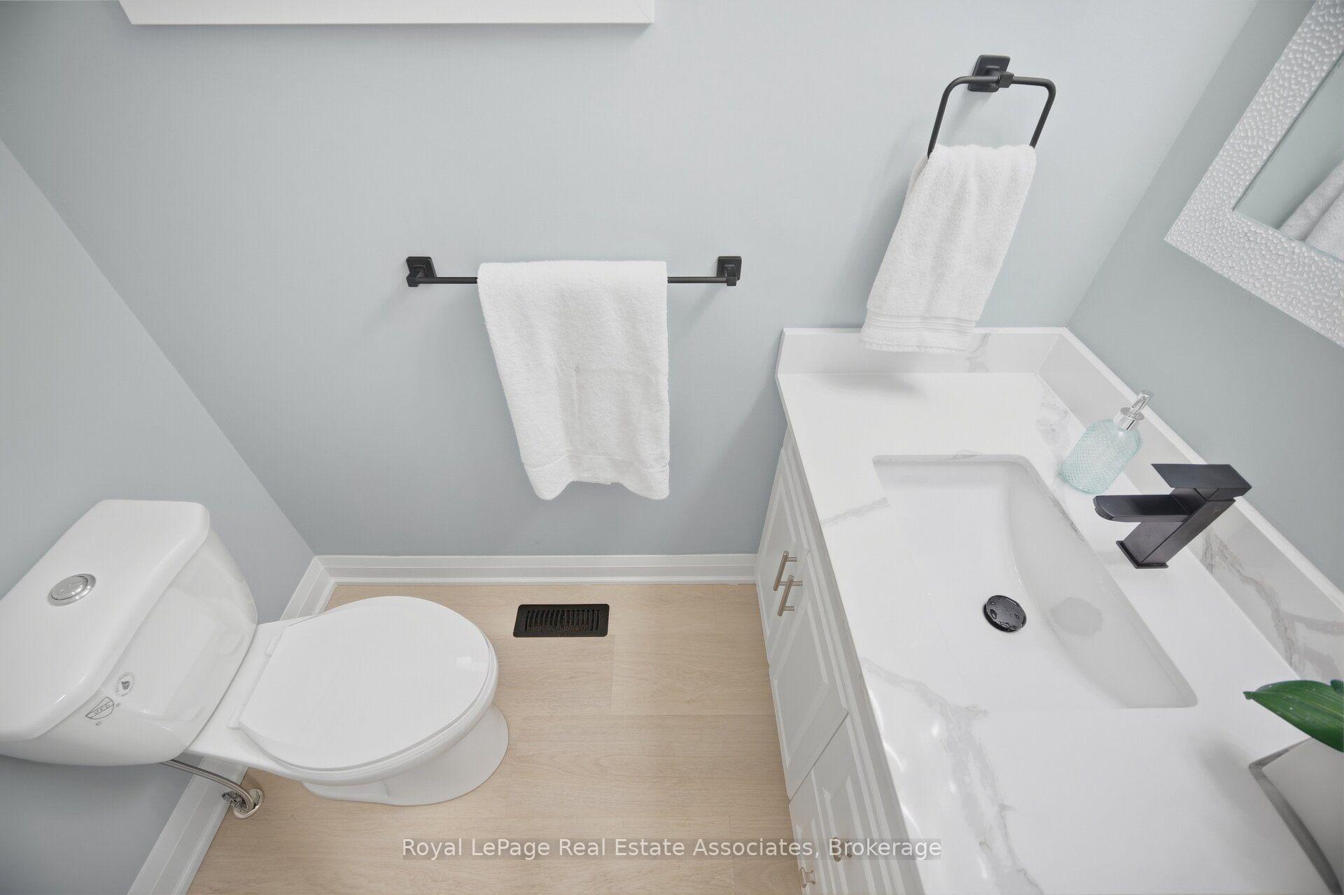 Photo 8 of 26 Sheldrake Court, Brampton, Brampton South — HOMEH