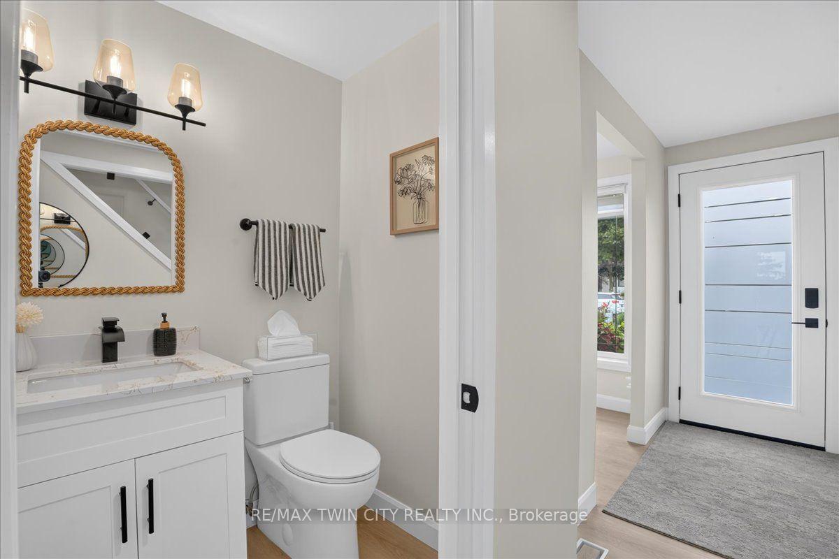 Photo 19 of 23 Briar Knoll Drive, Kitchener, Country Hills West — HOMEH