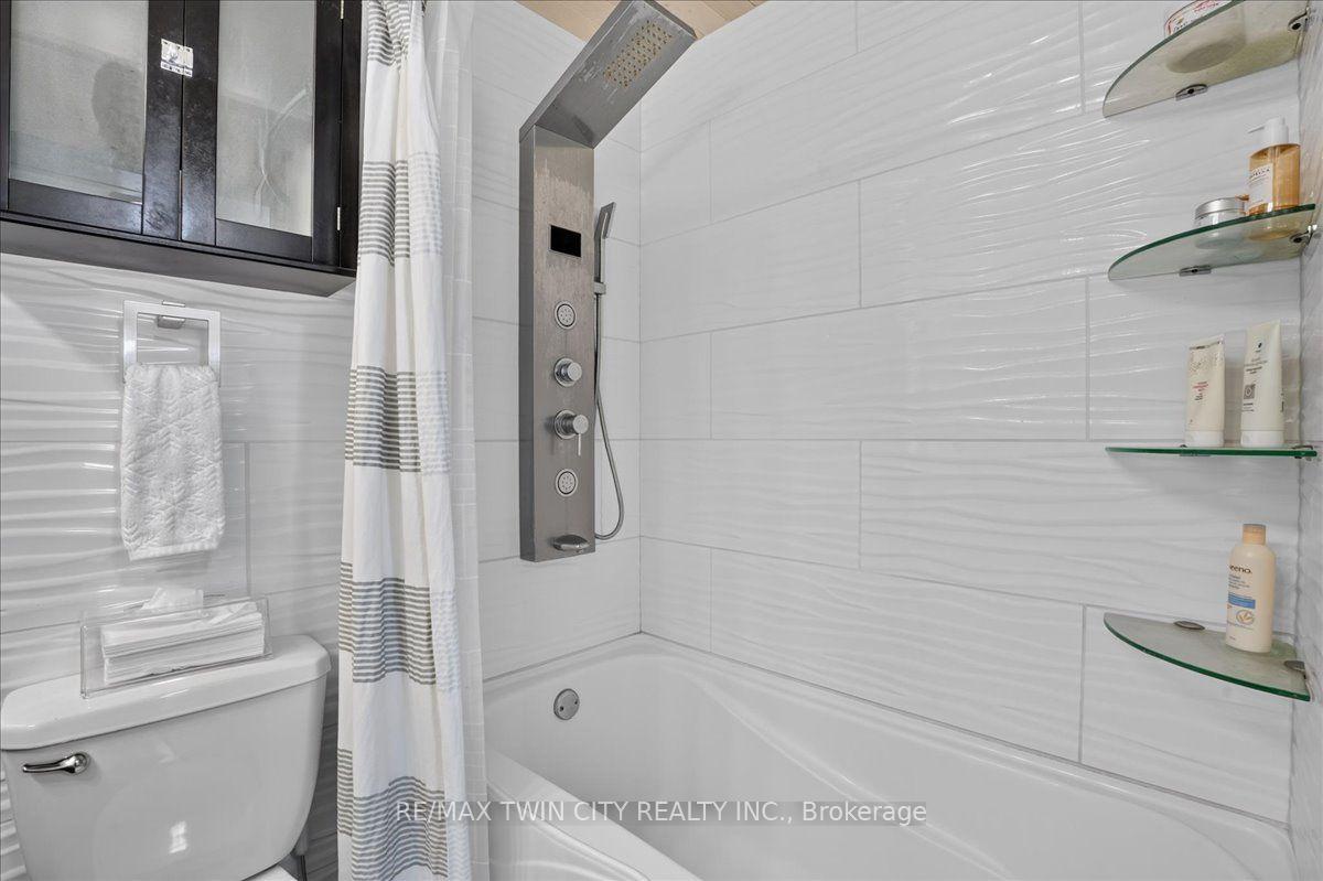 Photo 33 of 23 Briar Knoll Drive, Kitchener, Country Hills West — HOMEH