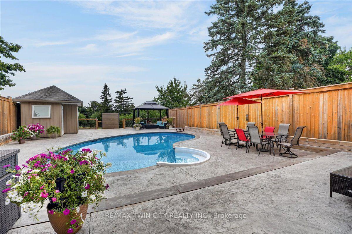 Photo 41 of 23 Briar Knoll Drive, Kitchener, Country Hills West — HOMEH