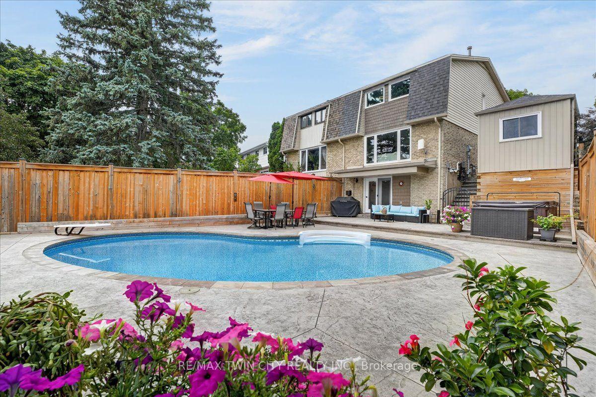 Photo 43 of 23 Briar Knoll Drive, Kitchener, Country Hills West — HOMEH