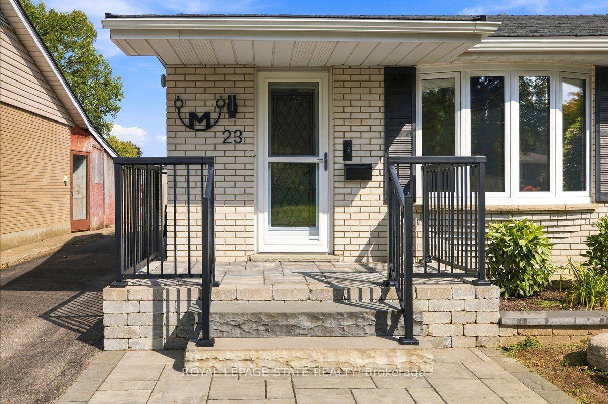 Photo 3 of 23 Allanton Boulevard, Brantford, Fairview/Greenbrier — HOMEH