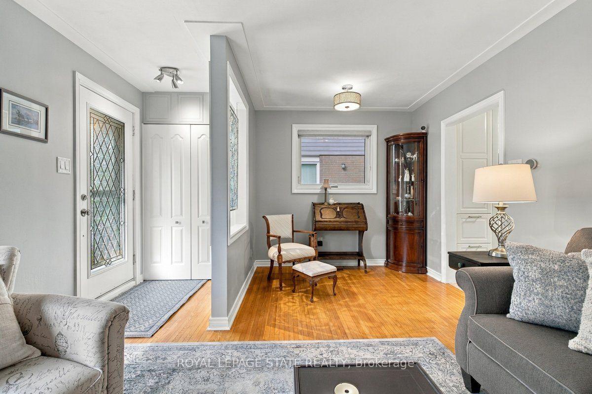Photo 5 of 23 Allanton Boulevard, Brantford, Fairview/Greenbrier — HOMEH