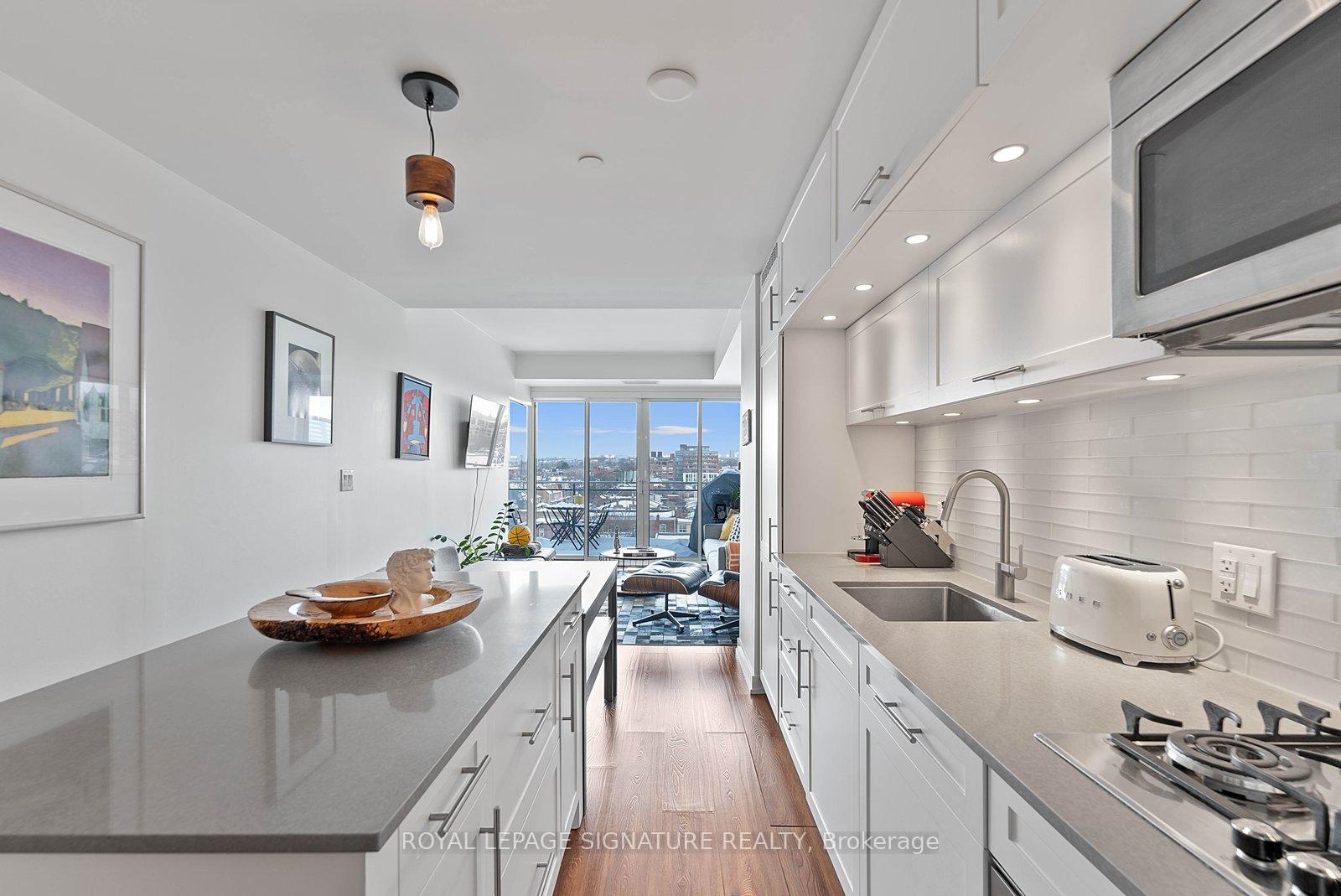Photo 8 of Unit 601, 205 Manning Avenue, Toronto, Trinity-Bellwoods — HOMEH