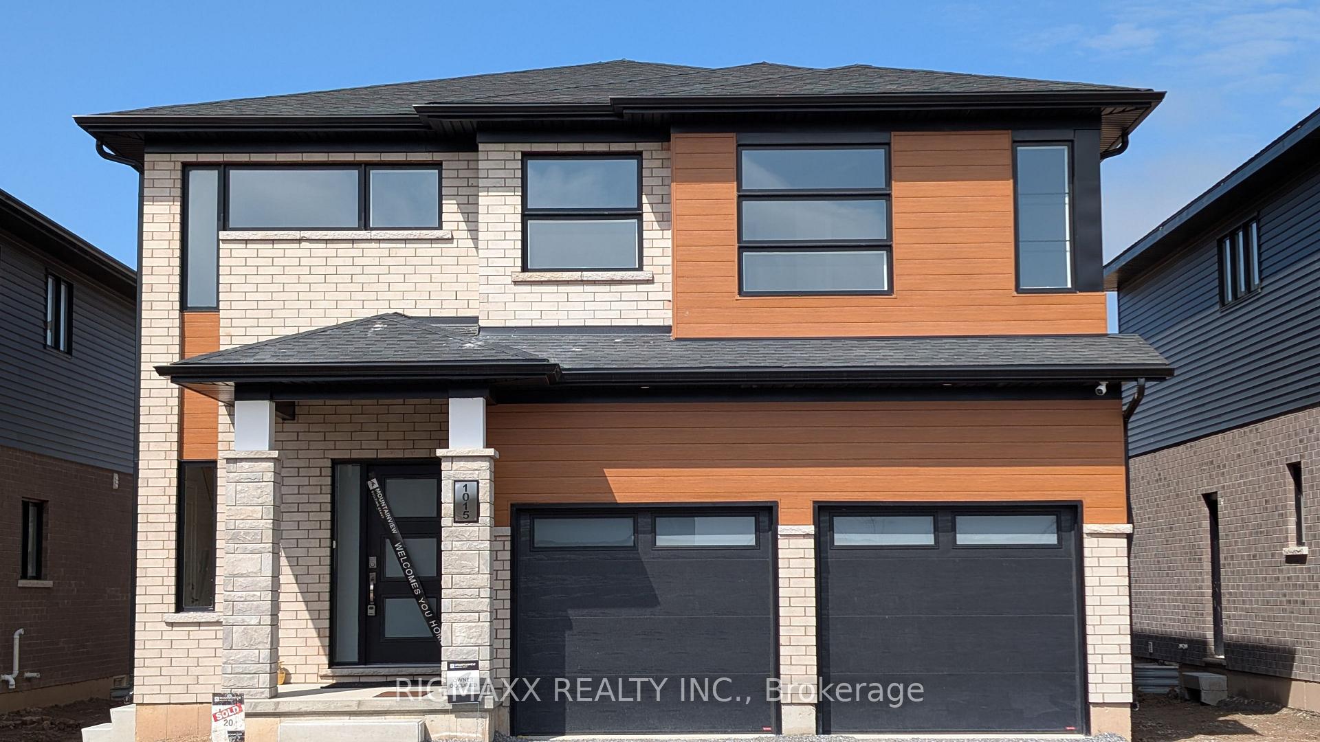 Photo of 1015 Alliston Avenue E