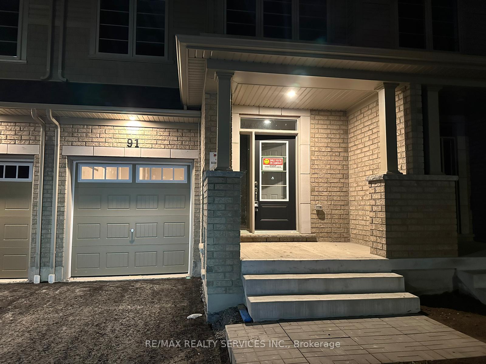 Photo 6 of 91 Air Dancer Crescent, Oshawa, Windfields — HOMEH