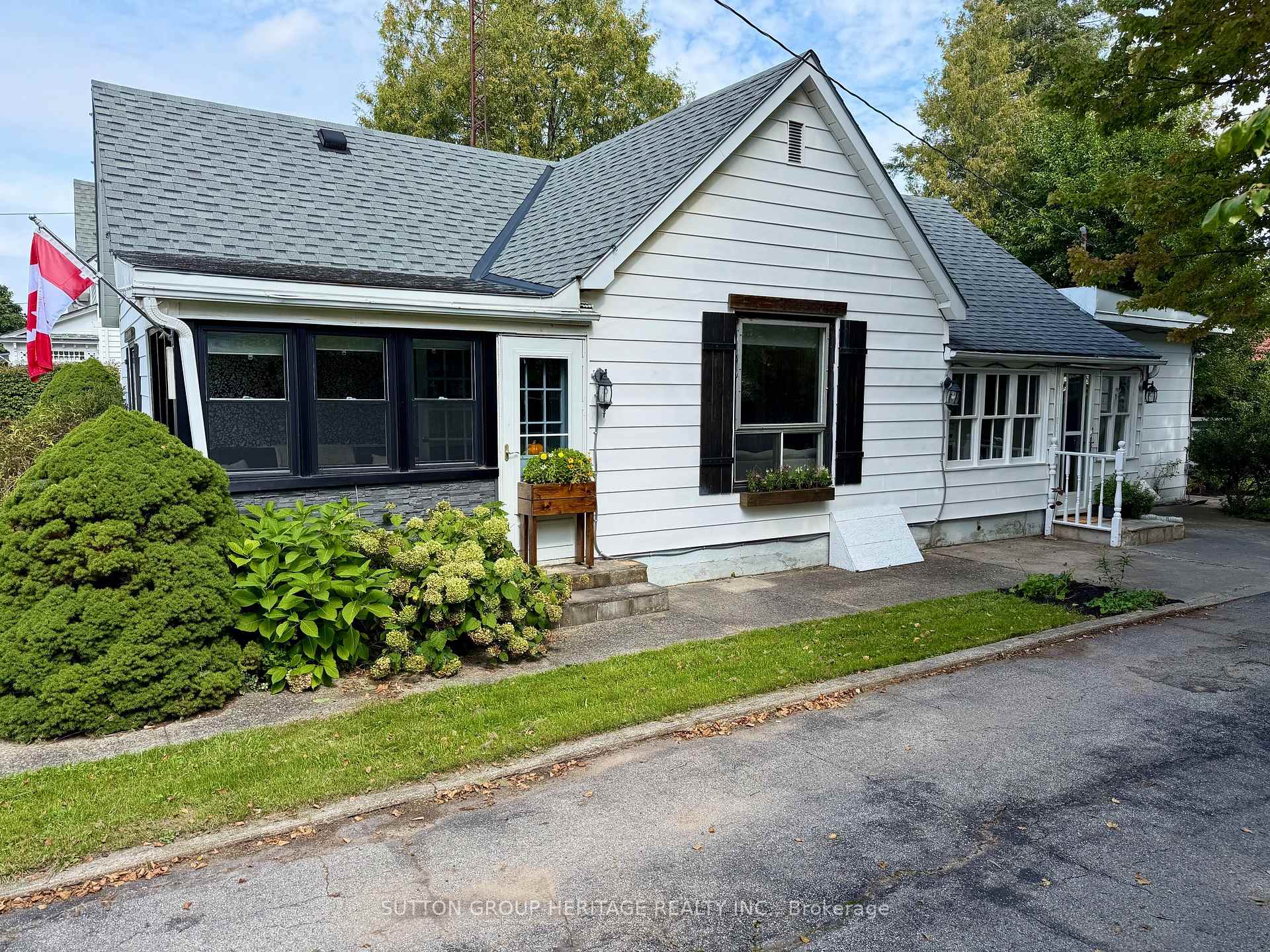 Photo 1 of 355 Gilbert Avenue, Norfolk, Delhi — HOMEH