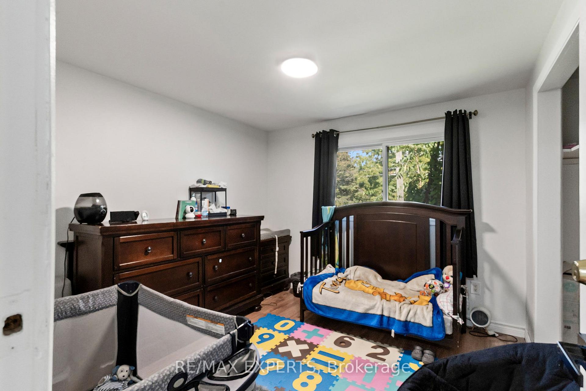 Photo 8 of 23 Thomas Street, Cobourg — HOMEH