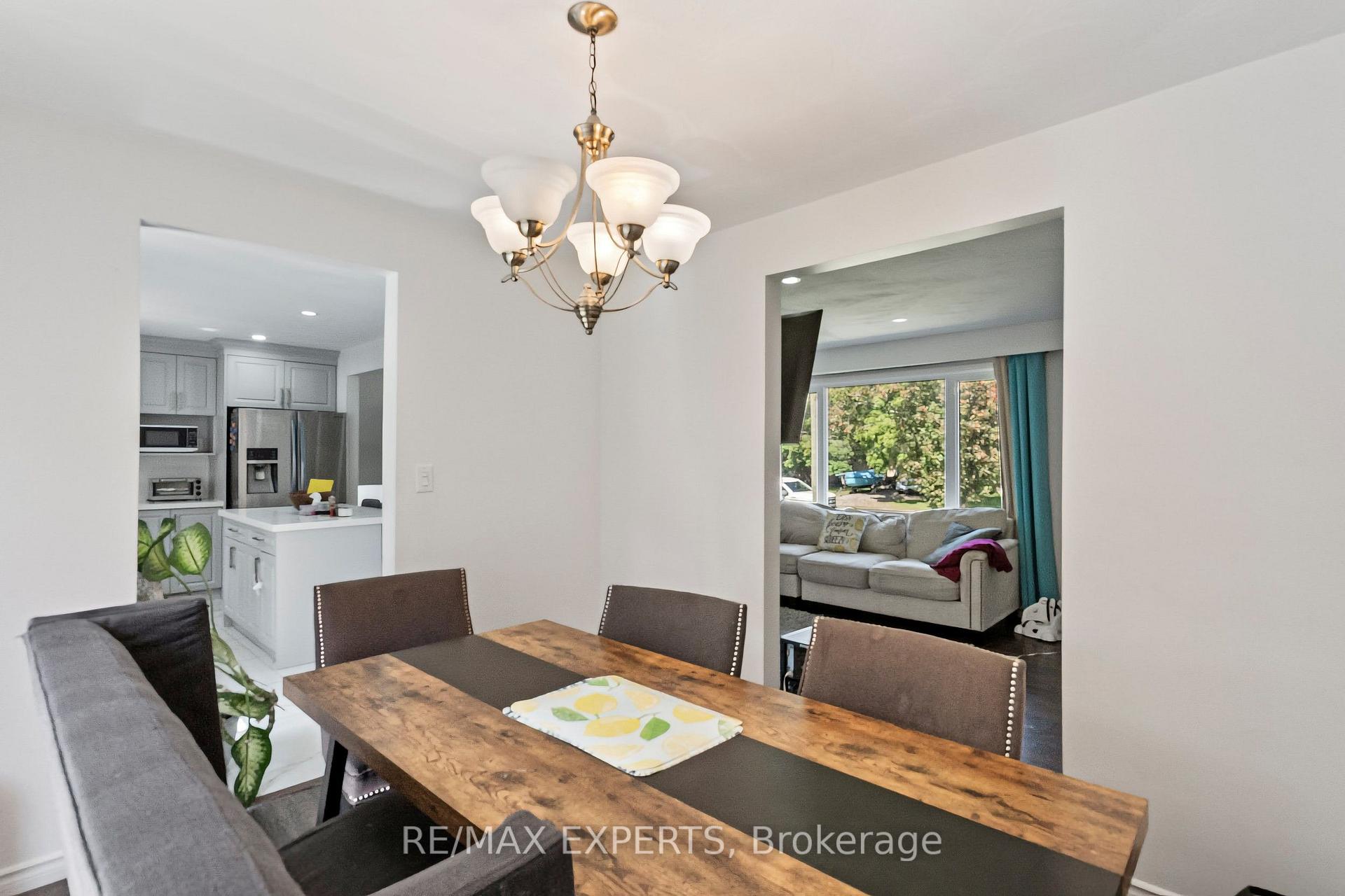 Photo 10 of 23 Thomas Street, Cobourg — HOMEH