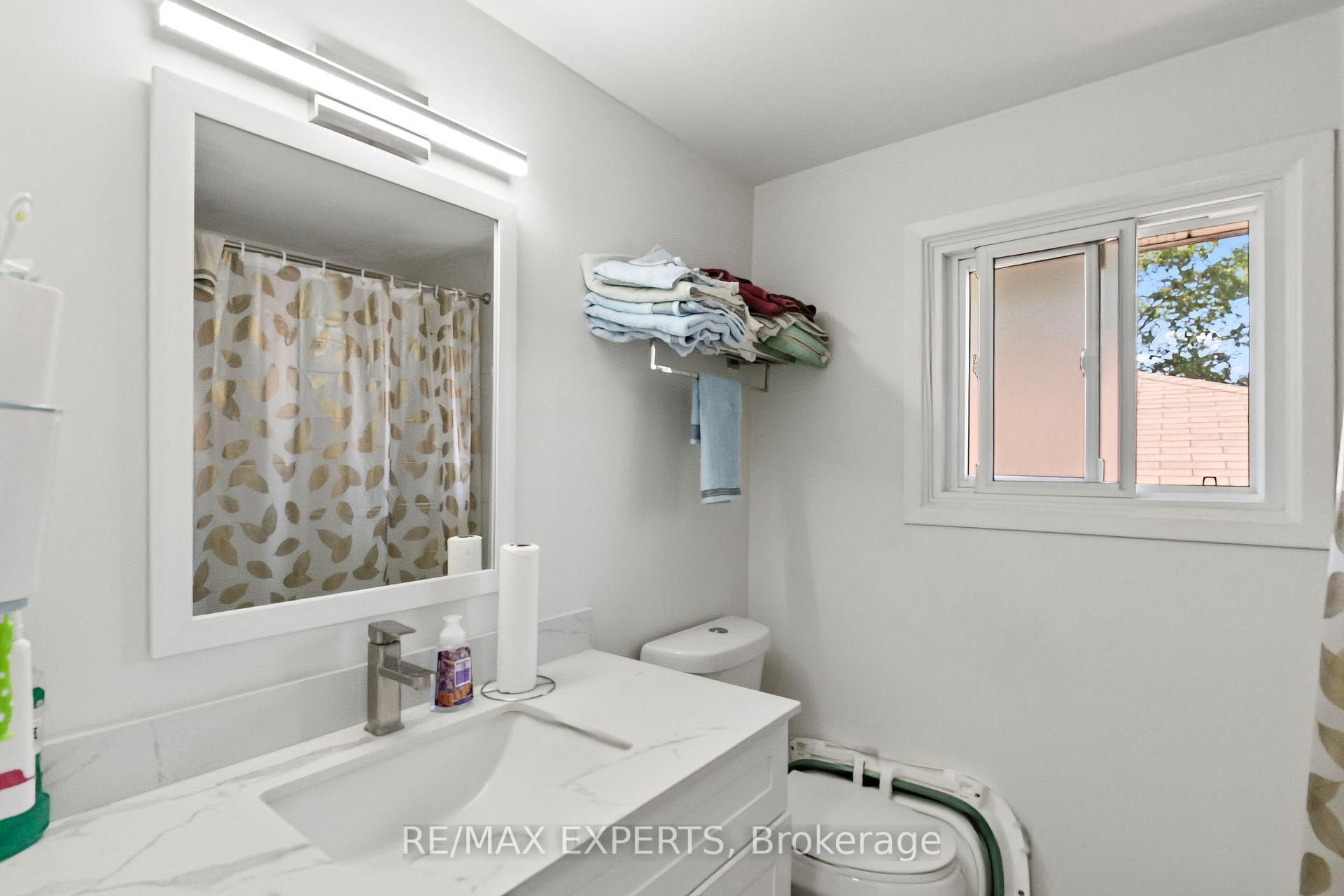 Photo 11 of 23 Thomas Street, Cobourg — HOMEH