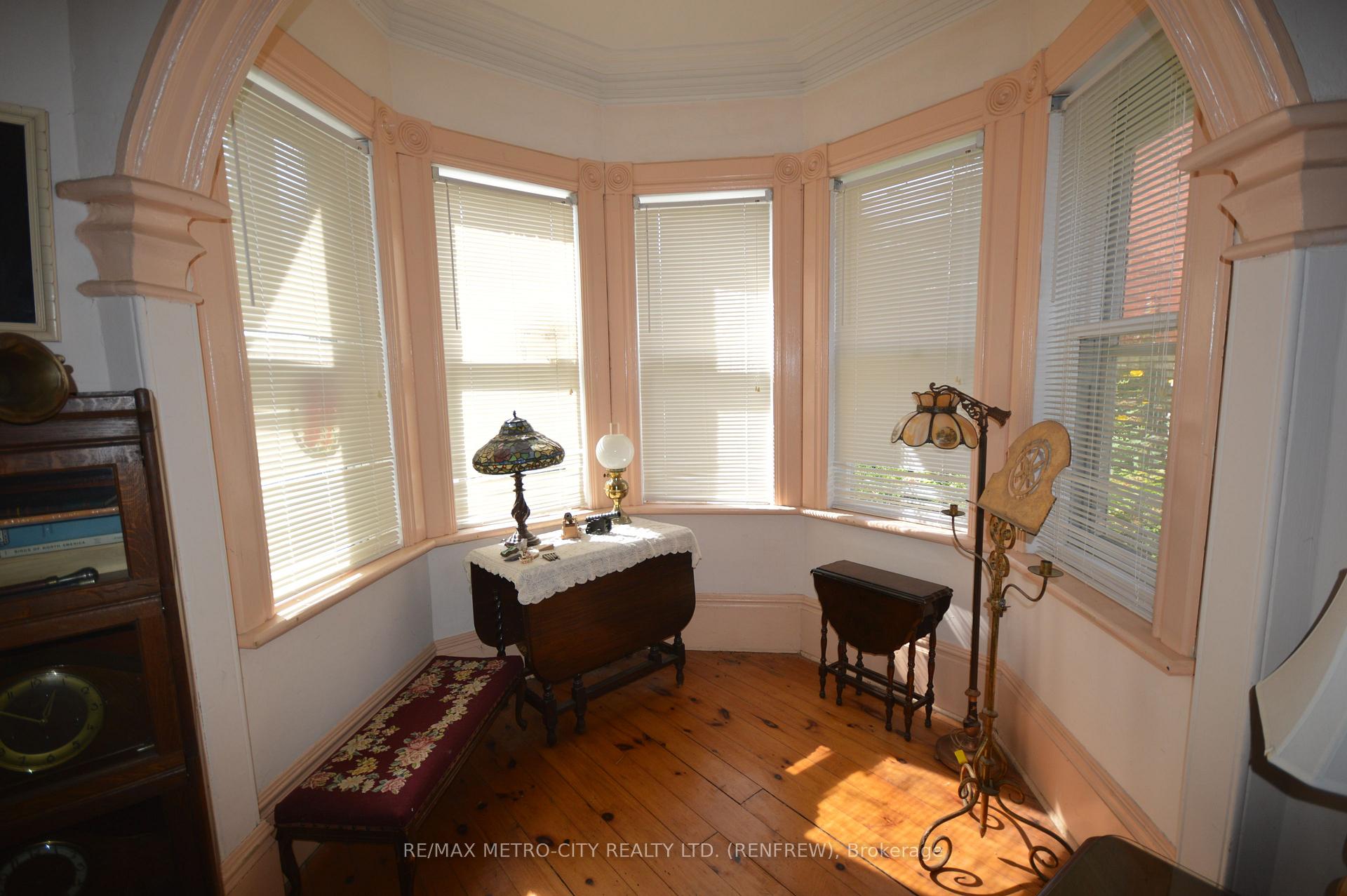 Photo 9 of 193 Oak Street, Bonnechere Valley, Eganville/Bonnechere Twp — HOMEH