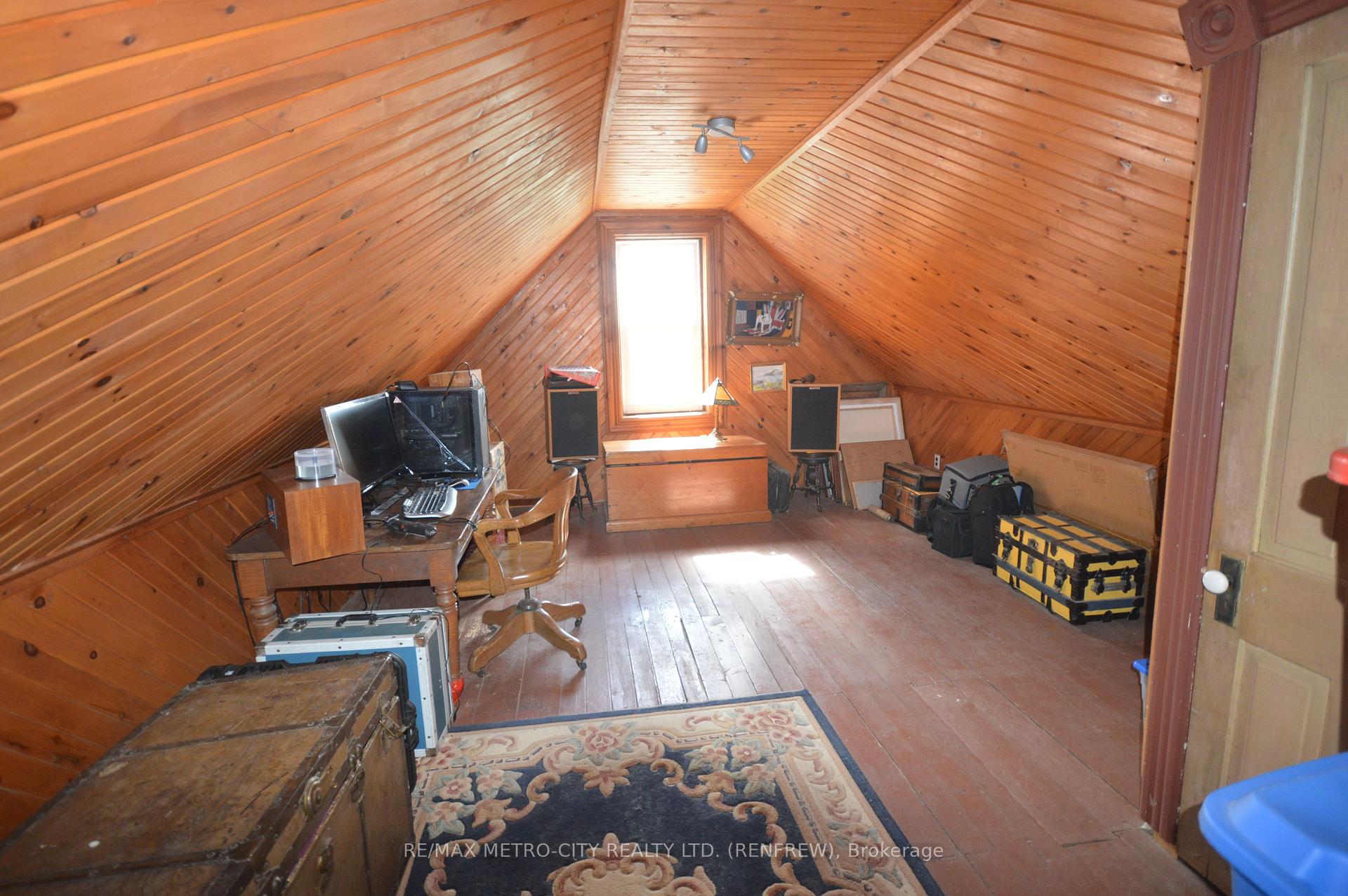 Photo 27 of 193 Oak Street, Bonnechere Valley, Eganville/Bonnechere Twp — HOMEH