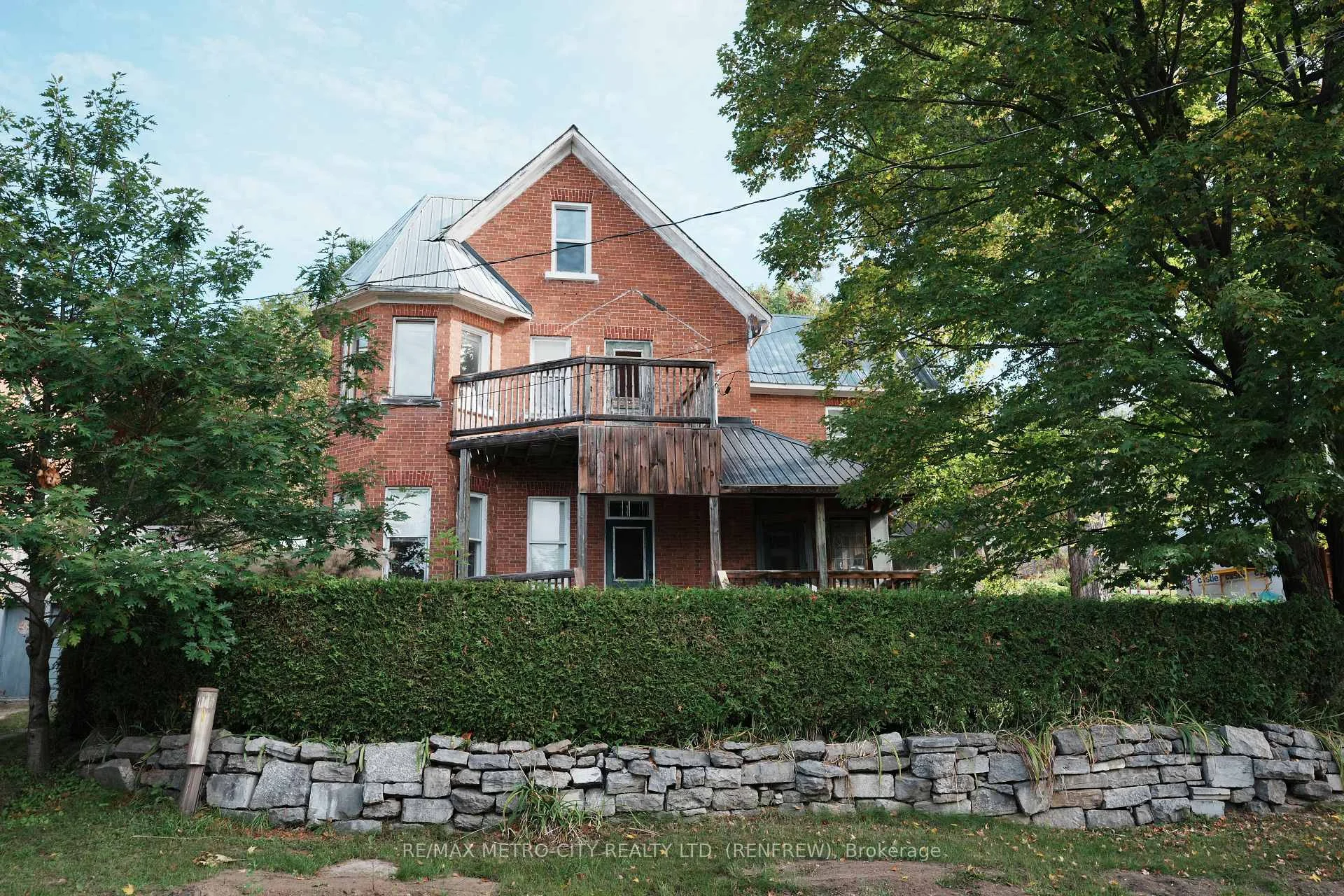 Photo of 193 Oak Street
