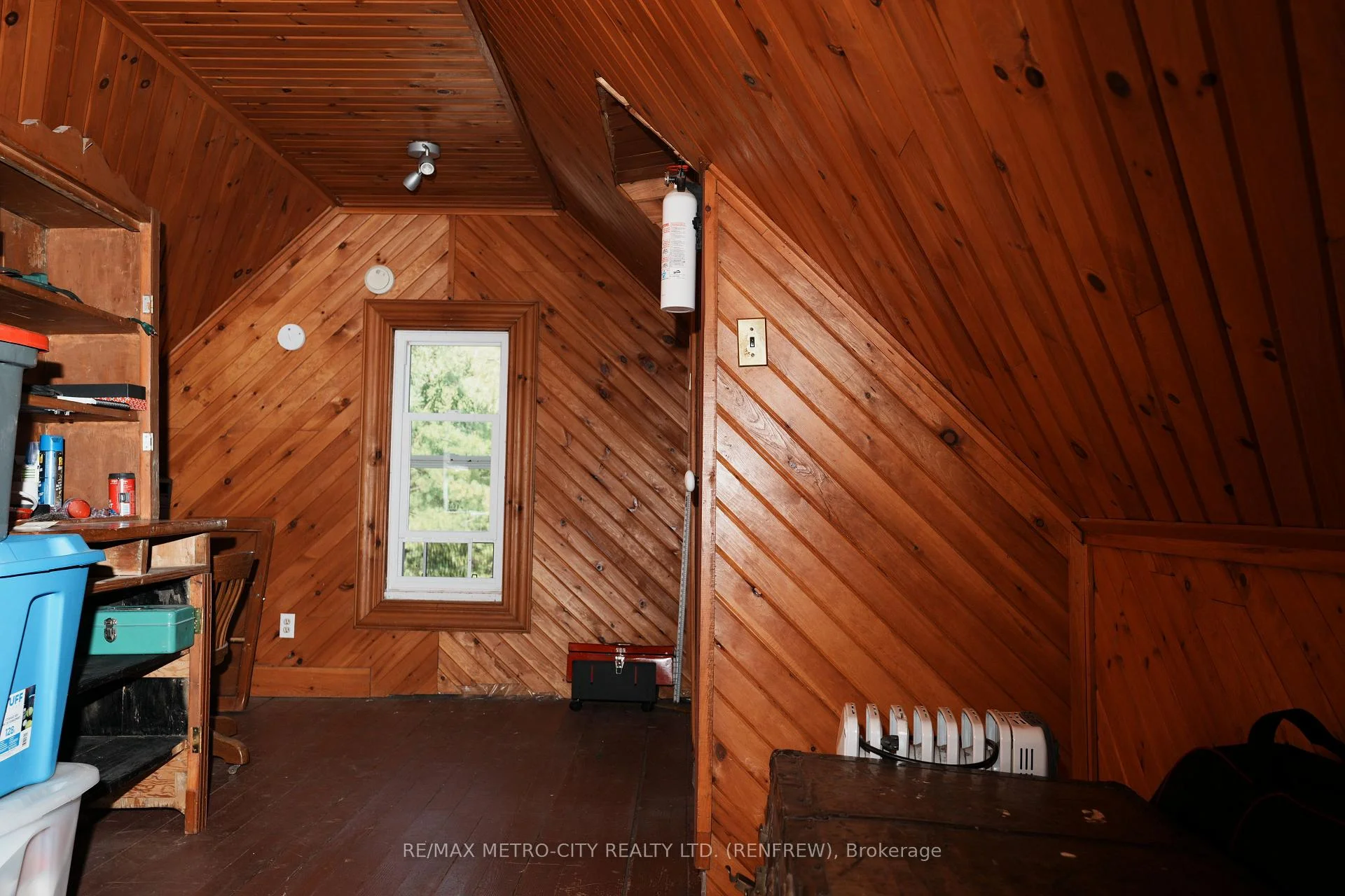 Photo 39 of 193 Oak Street, Bonnechere Valley, Eganville/Bonnechere Twp — HOMEH