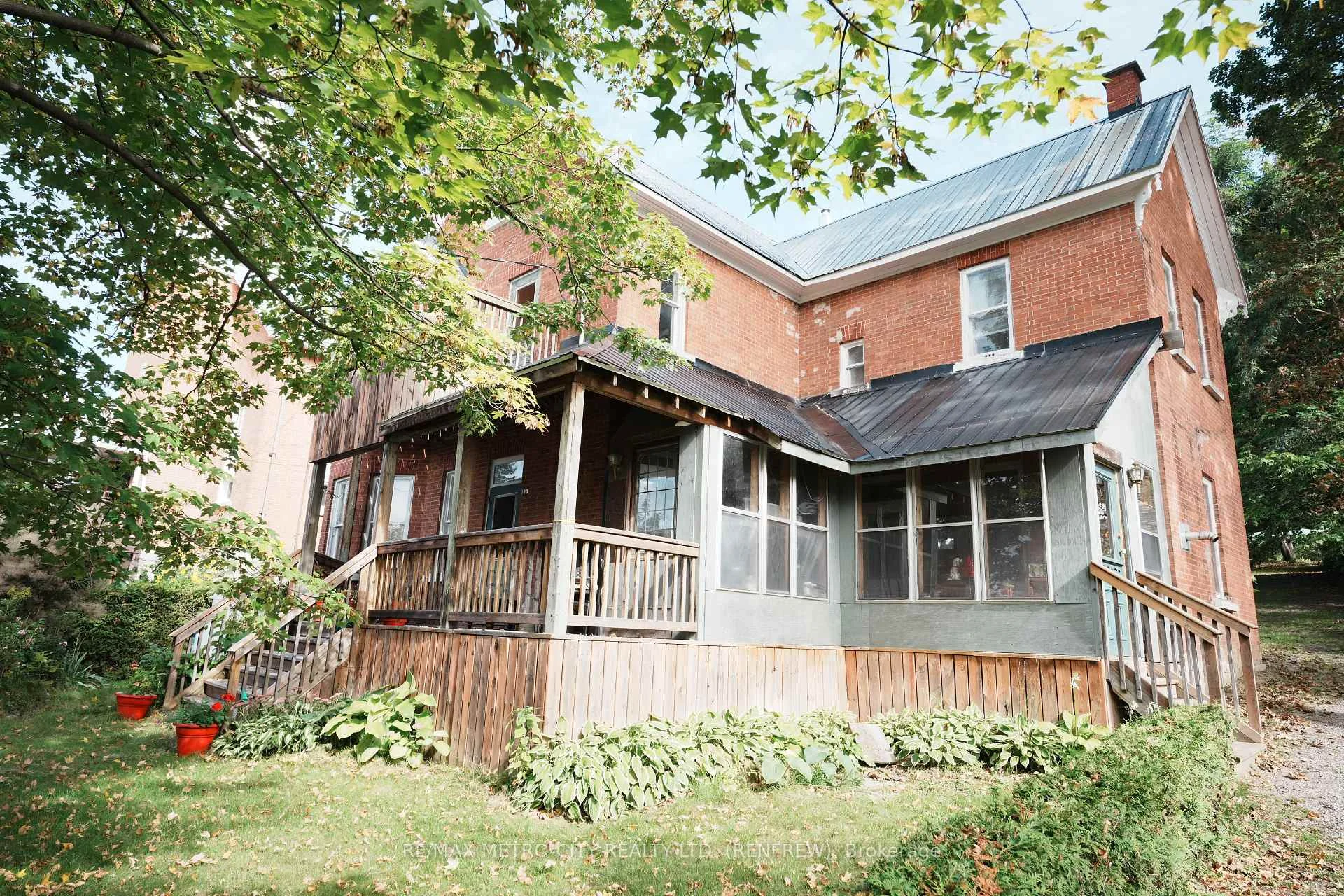 Photo 42 of 193 Oak Street, Bonnechere Valley, Eganville/Bonnechere Twp — HOMEH