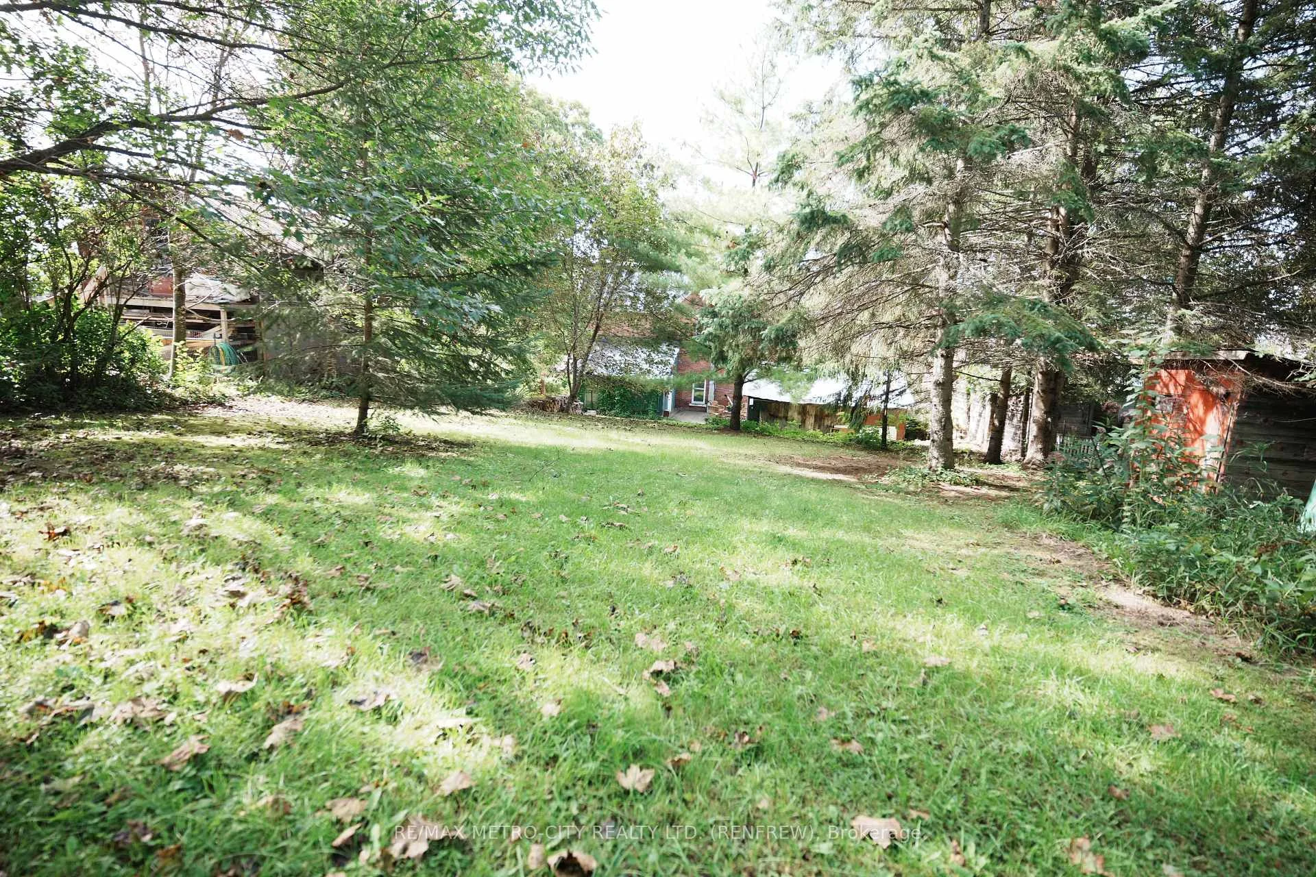 Photo 53 of 193 Oak Street, Bonnechere Valley, Eganville/Bonnechere Twp — HOMEH