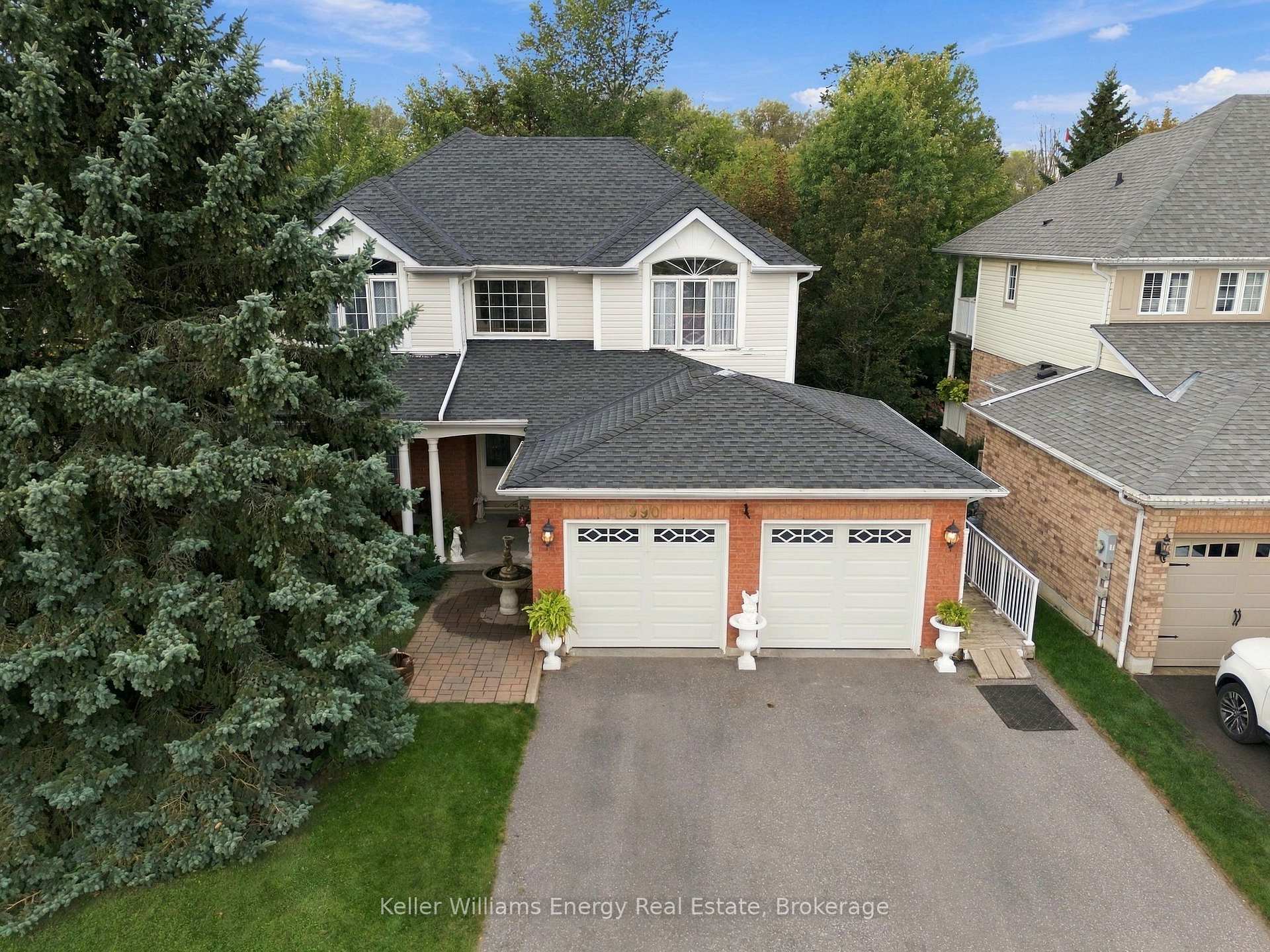 Photo 3 of 990 Glenbourne Drive, Oshawa, Pinecrest — HOMEH