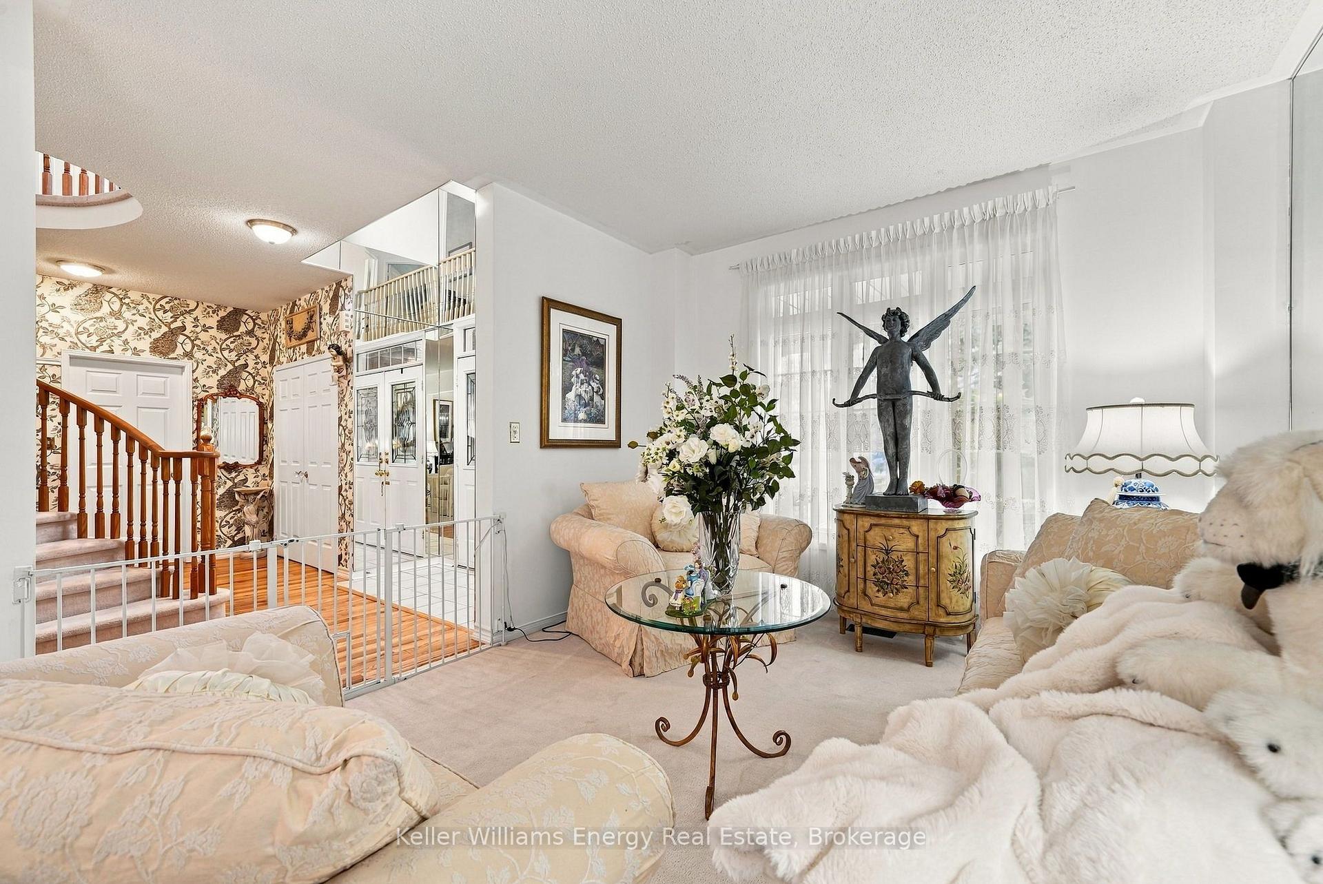 Photo 18 of 990 Glenbourne Drive, Oshawa, Pinecrest — HOMEH