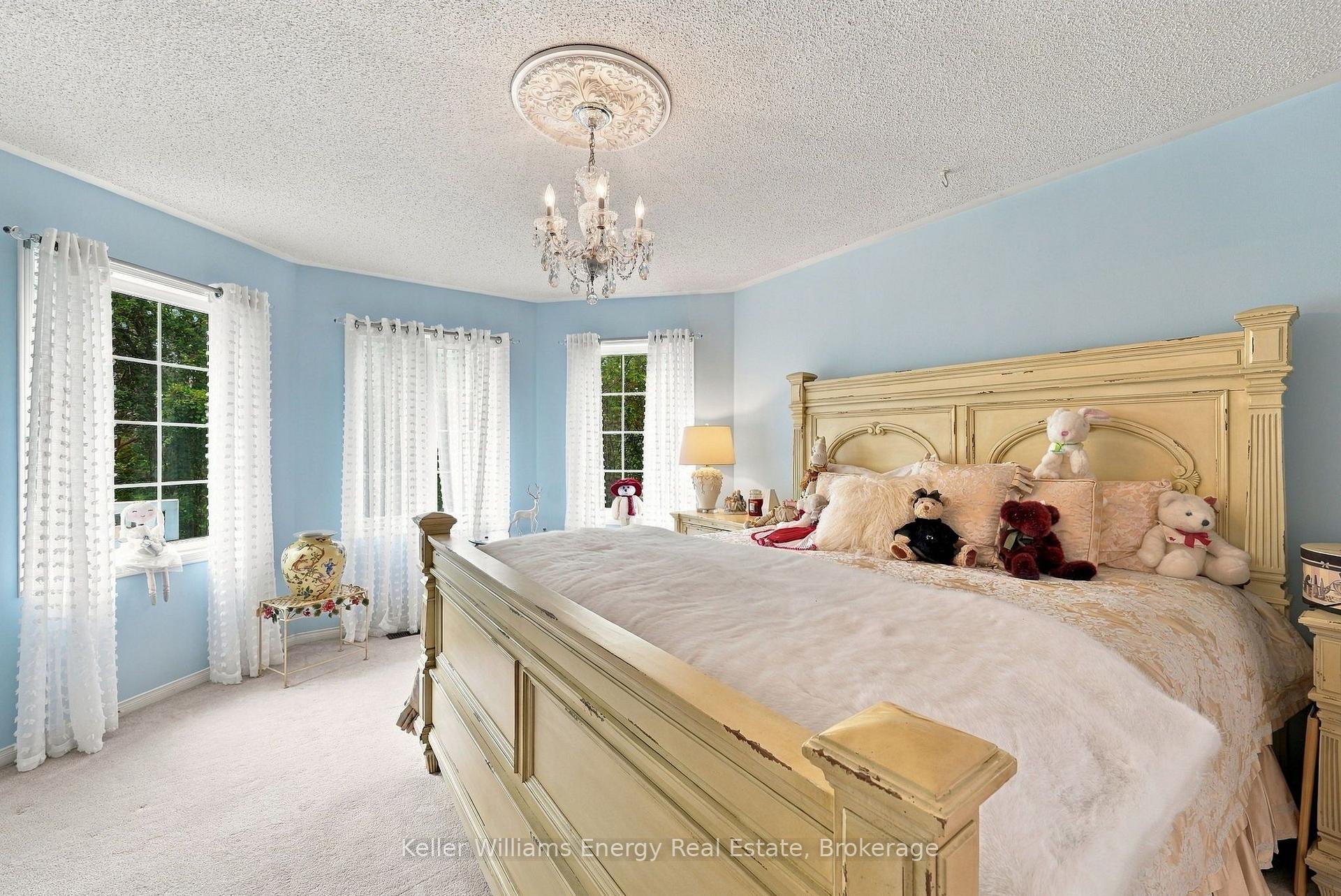 Photo 25 of 990 Glenbourne Drive, Oshawa, Pinecrest — HOMEH